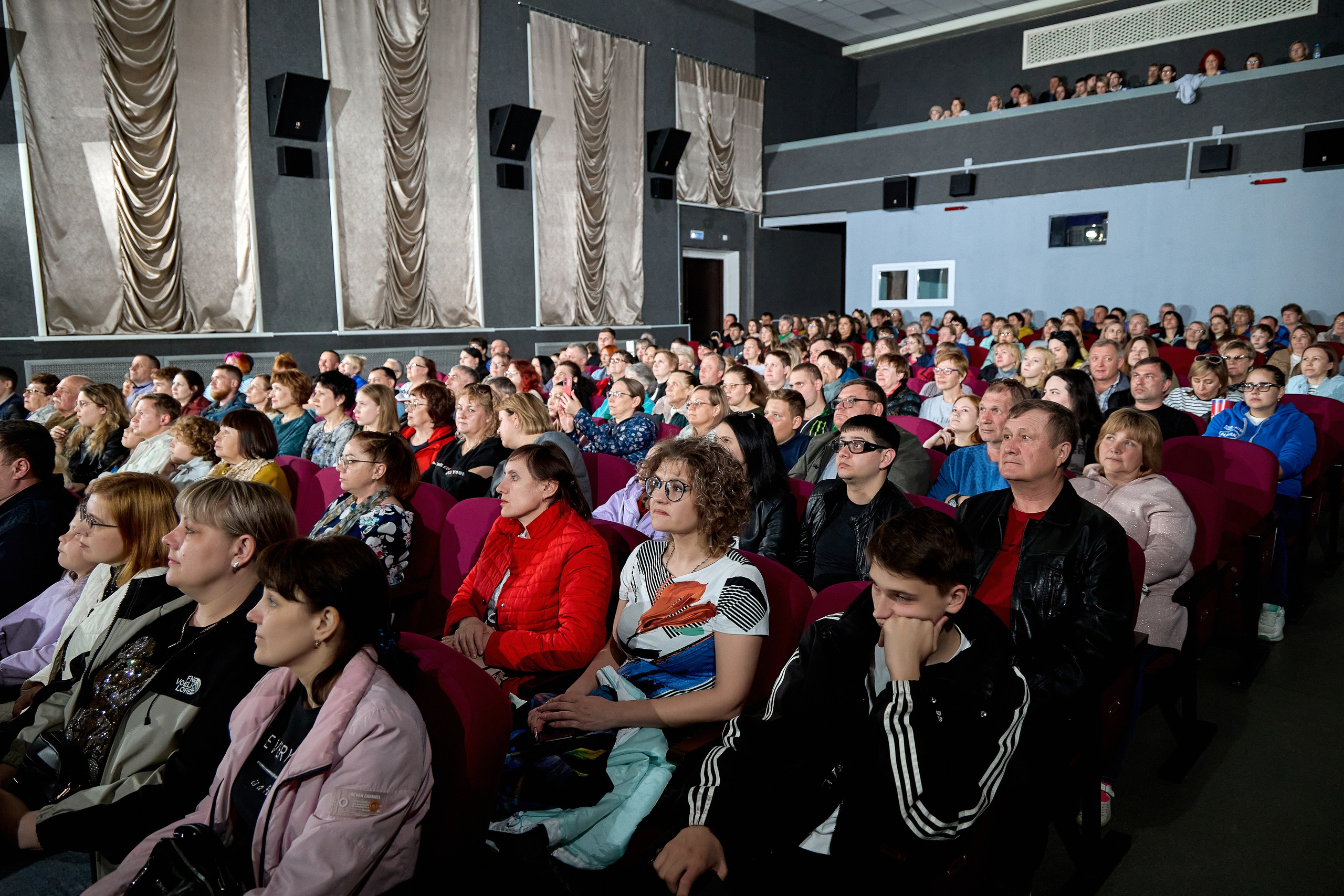 Кинопоказ, дима красилов, киностудия горького. Свадебный репортажный и фуд фотограф в Барнауле Гайфулин Виталий