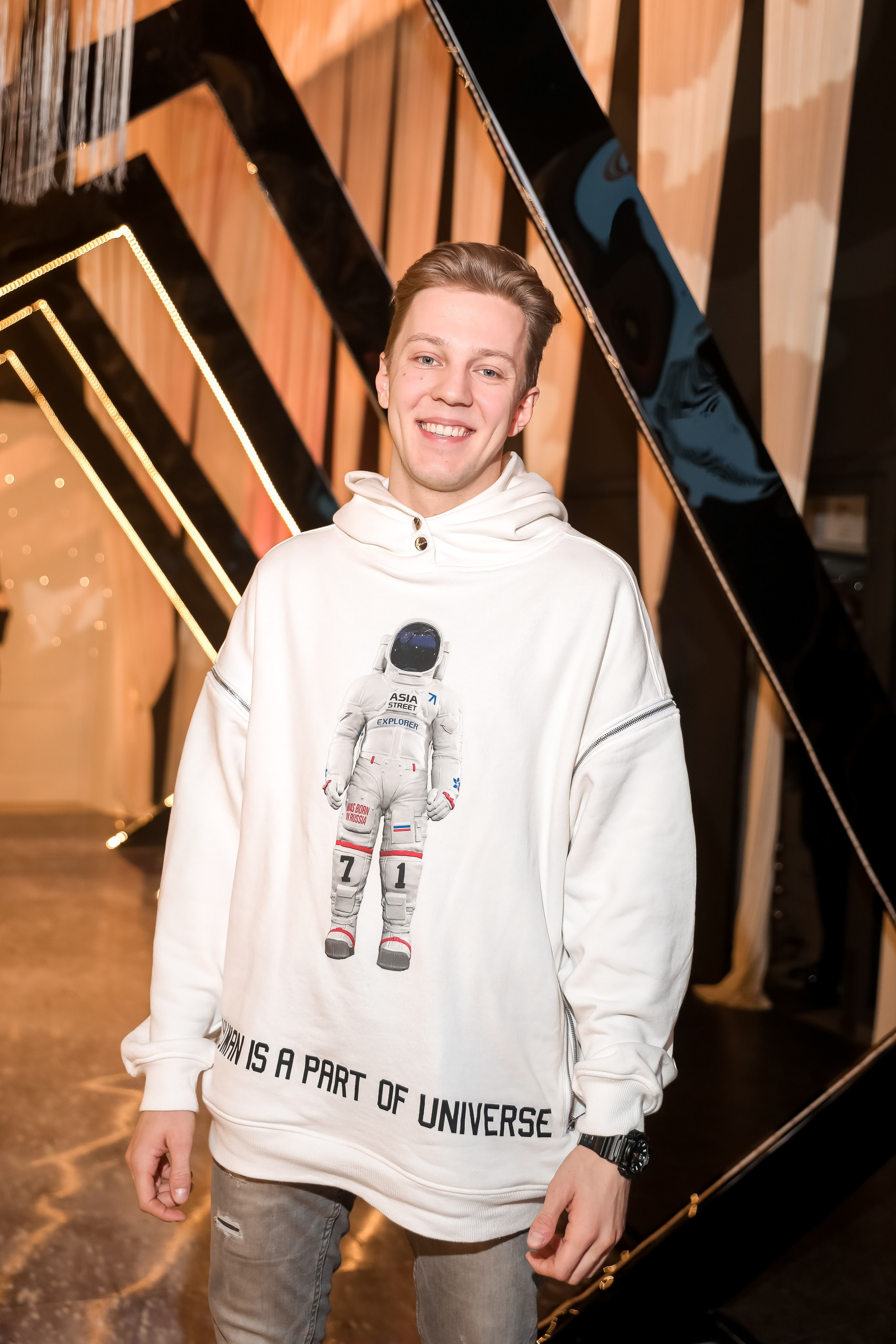 Happy Birthday КОММУНИКАТОР. Photographer Viktoriya Markushina «My world throug»