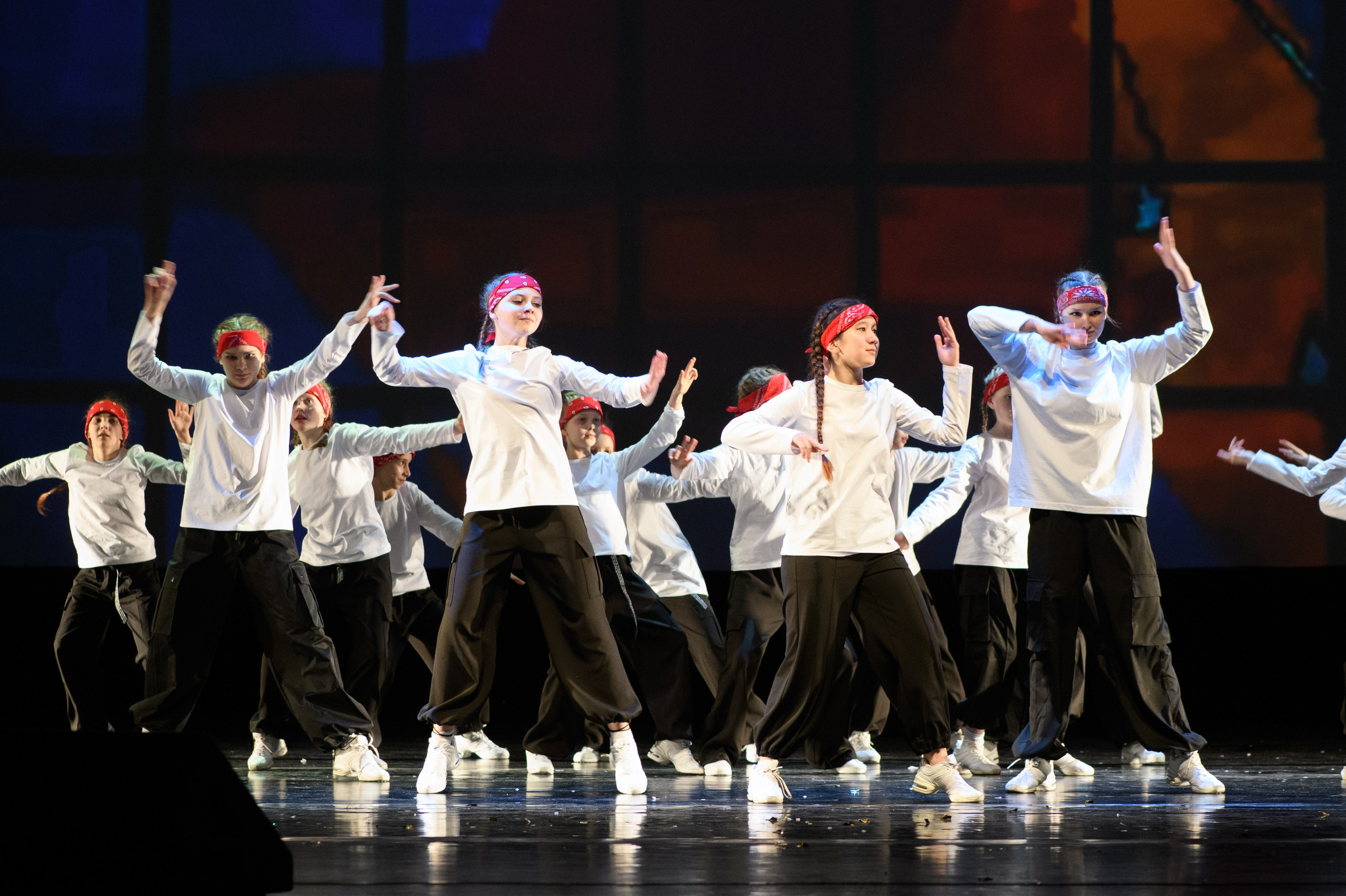 23 апреля, часть 2, БКЗ Октябрьский, г. Санкт-Петербург. Золотое яблочко