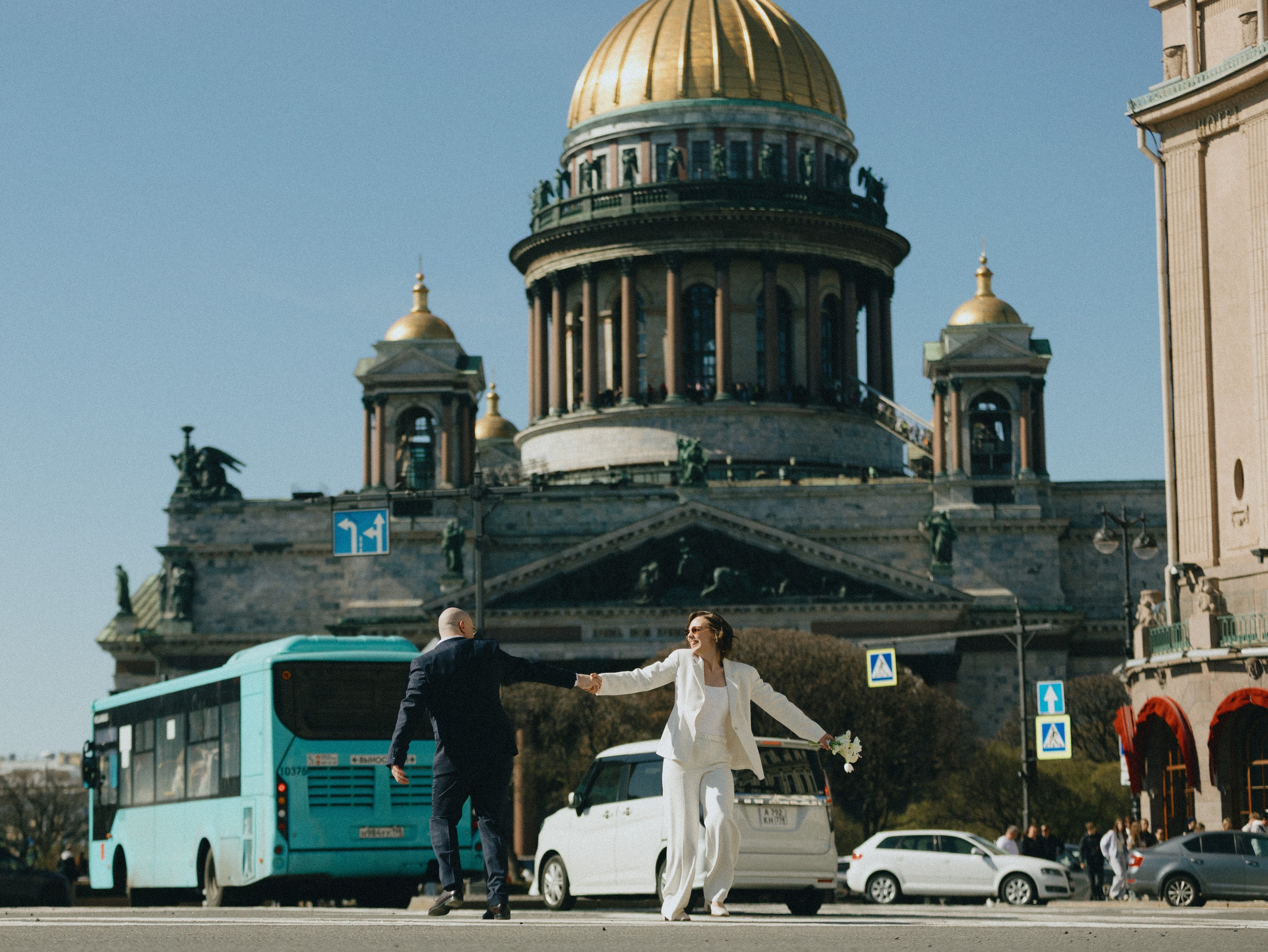 Свадебная фотосессия в Питере из Москвы. Свадебный фотограф СПБ