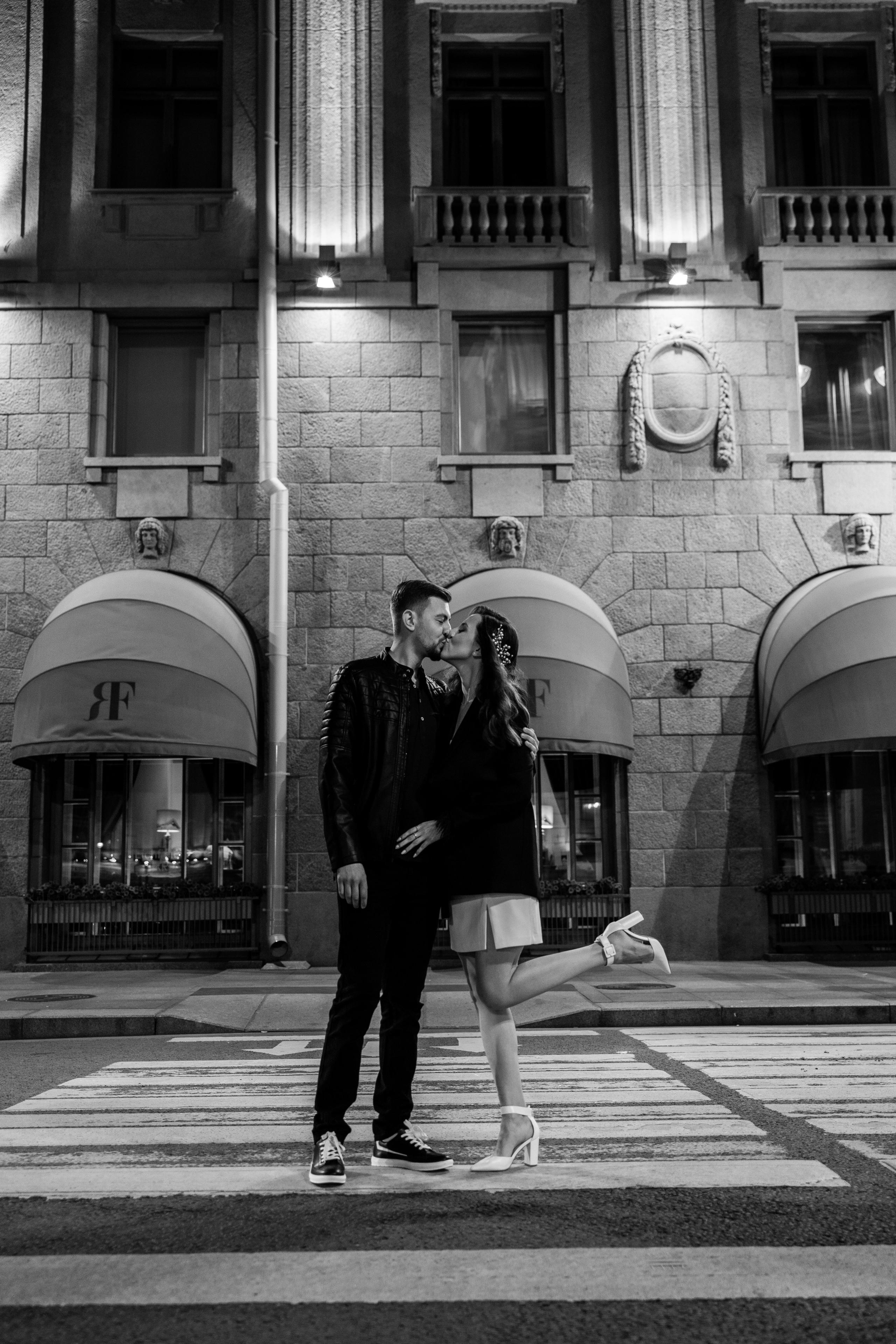 Love story «Night Petersburg». Свадебные фотограф и видеограф Наталья и Анатолий Новиковы СПб