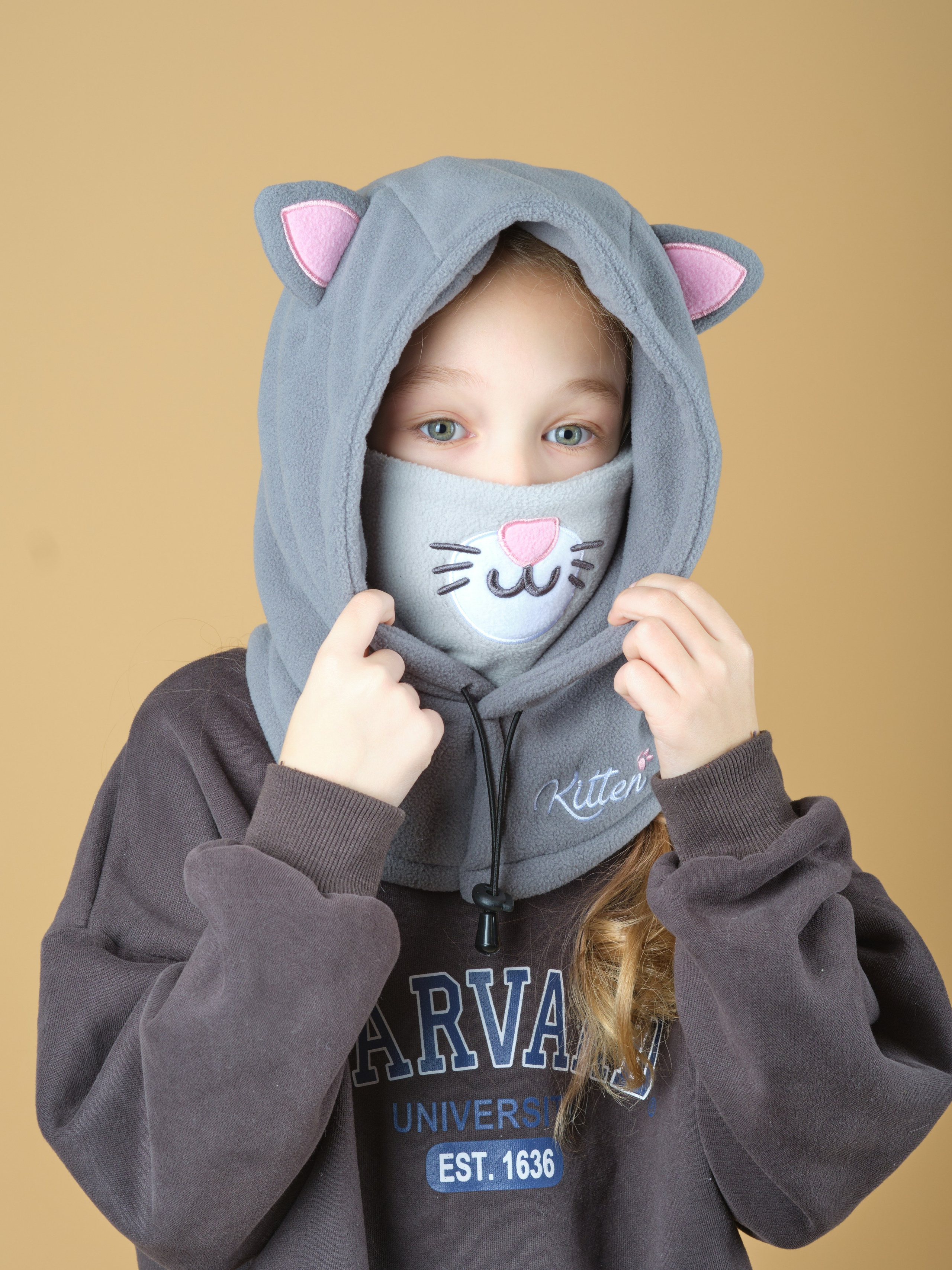 Детские шапки. Предметный фотограф в Краснодаре