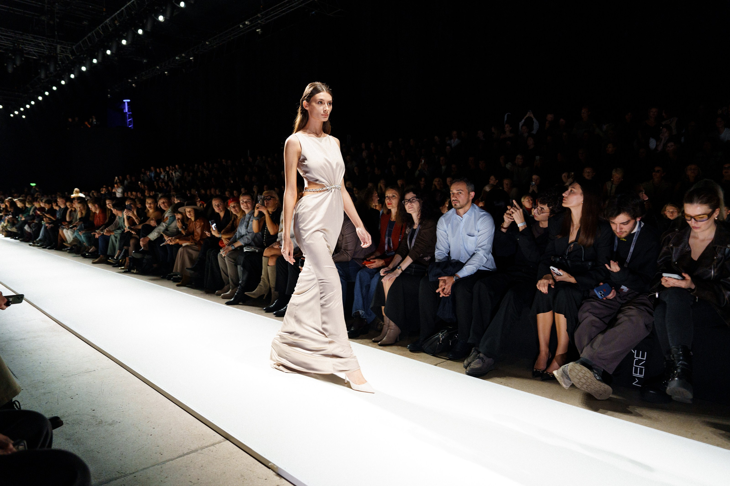 Moscow Fashion Week 2024 осень. Фотограф Николай Прокофьев модельные тесты в Москве