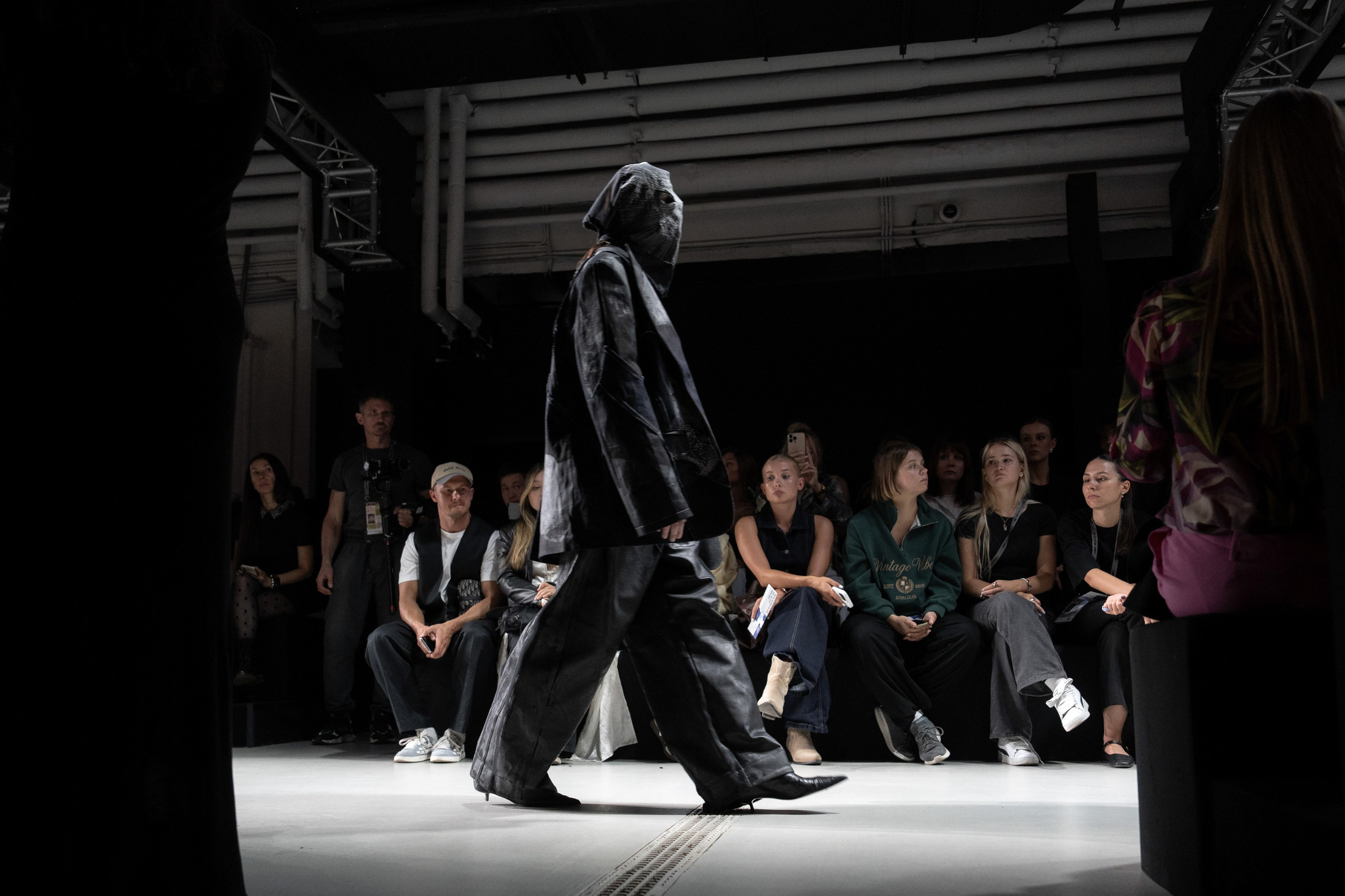 Moscow Fashion Week 2025 осень. Фотограф Николай Прокофьев модельные тесты в Москве