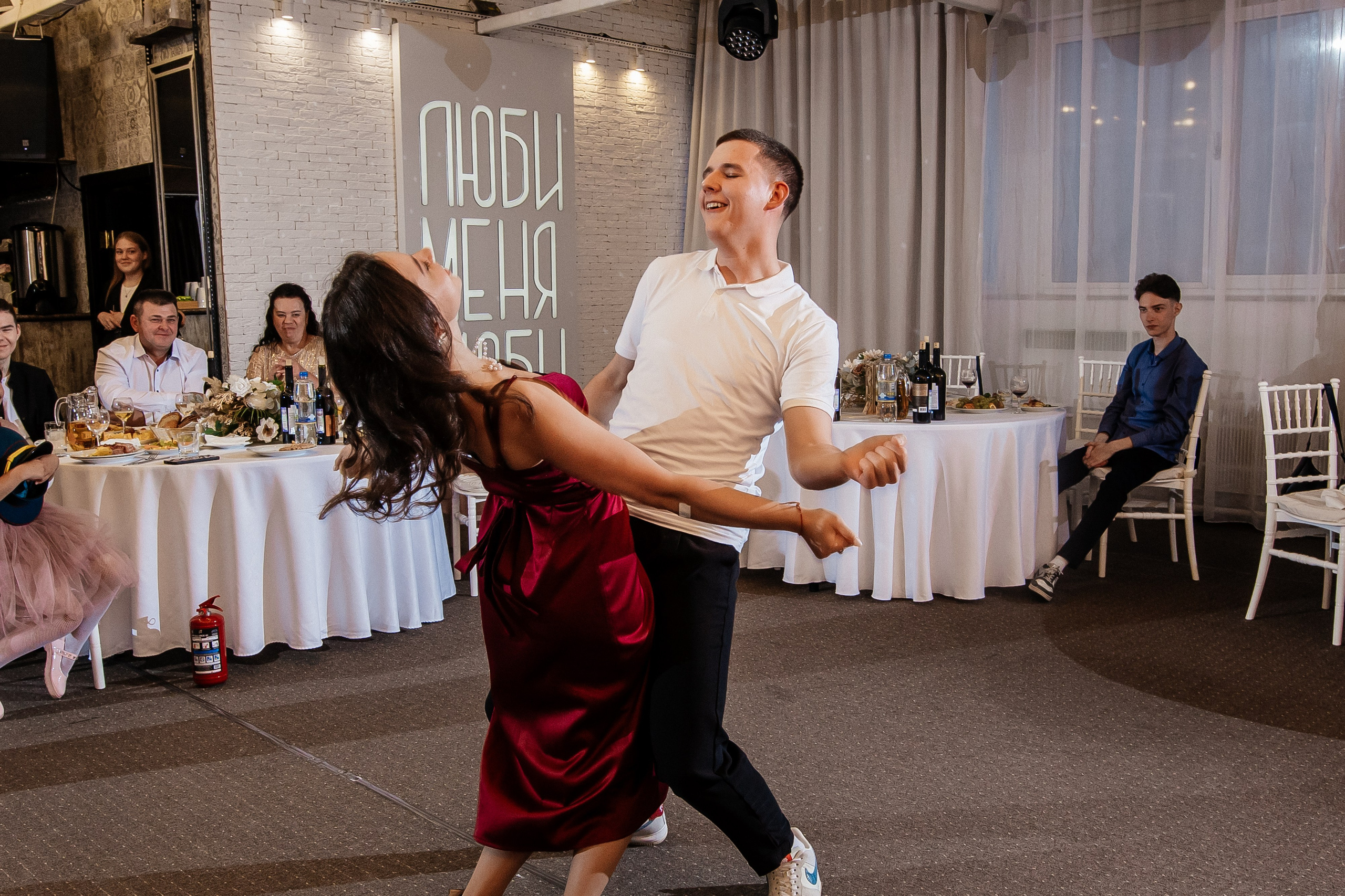 Кафе 51 08.2024. Свадебный и портретный фотограф Алина Иванова. Екатеринбург-Москва