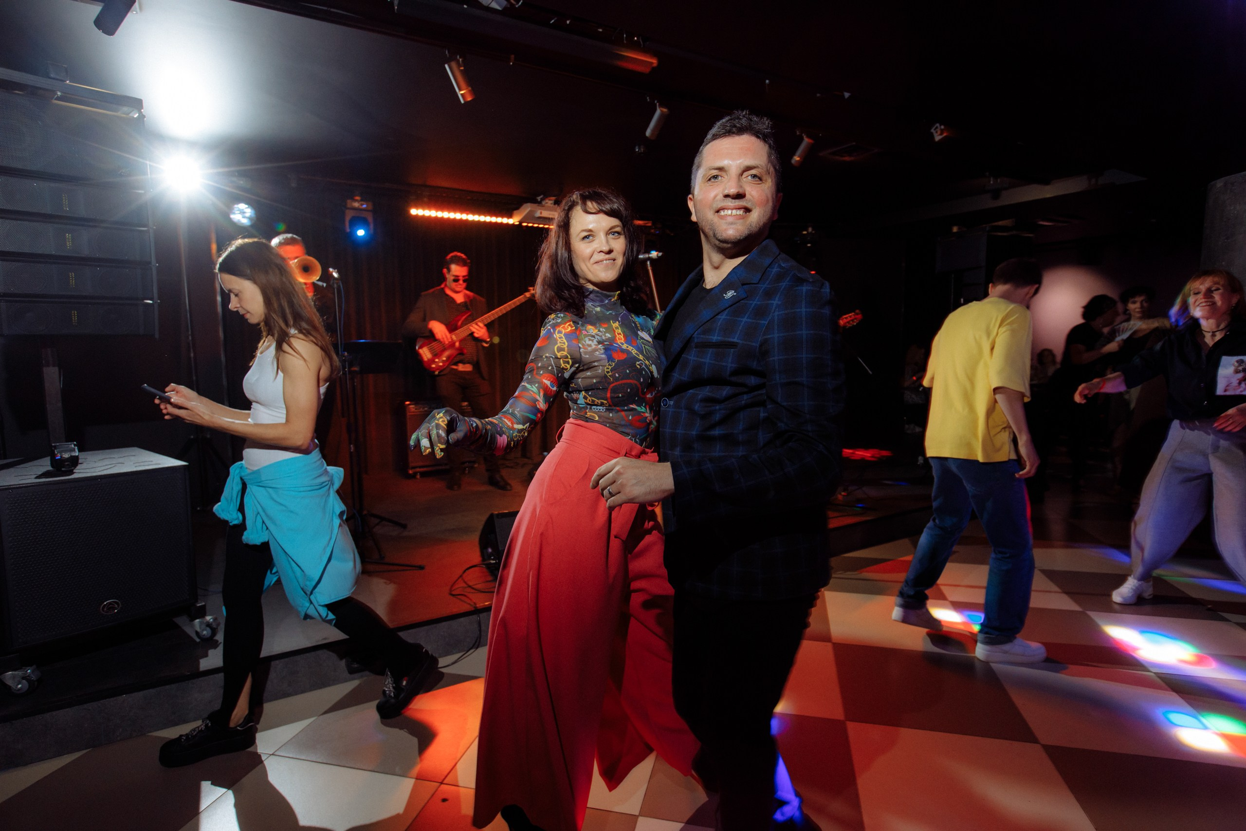 ISALSА. Вечеринка в школе танцев. Свадебный фотограф в Ярославле Анастасия Архипова