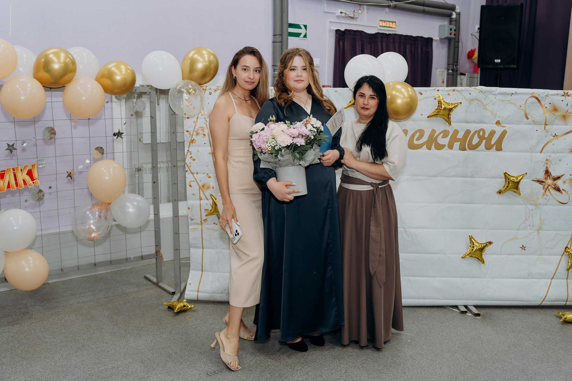 Фотосъемка школьного выпускного для 11 класса. Свадебный и репортажный фотограф в Ярославле Евгений Сальников