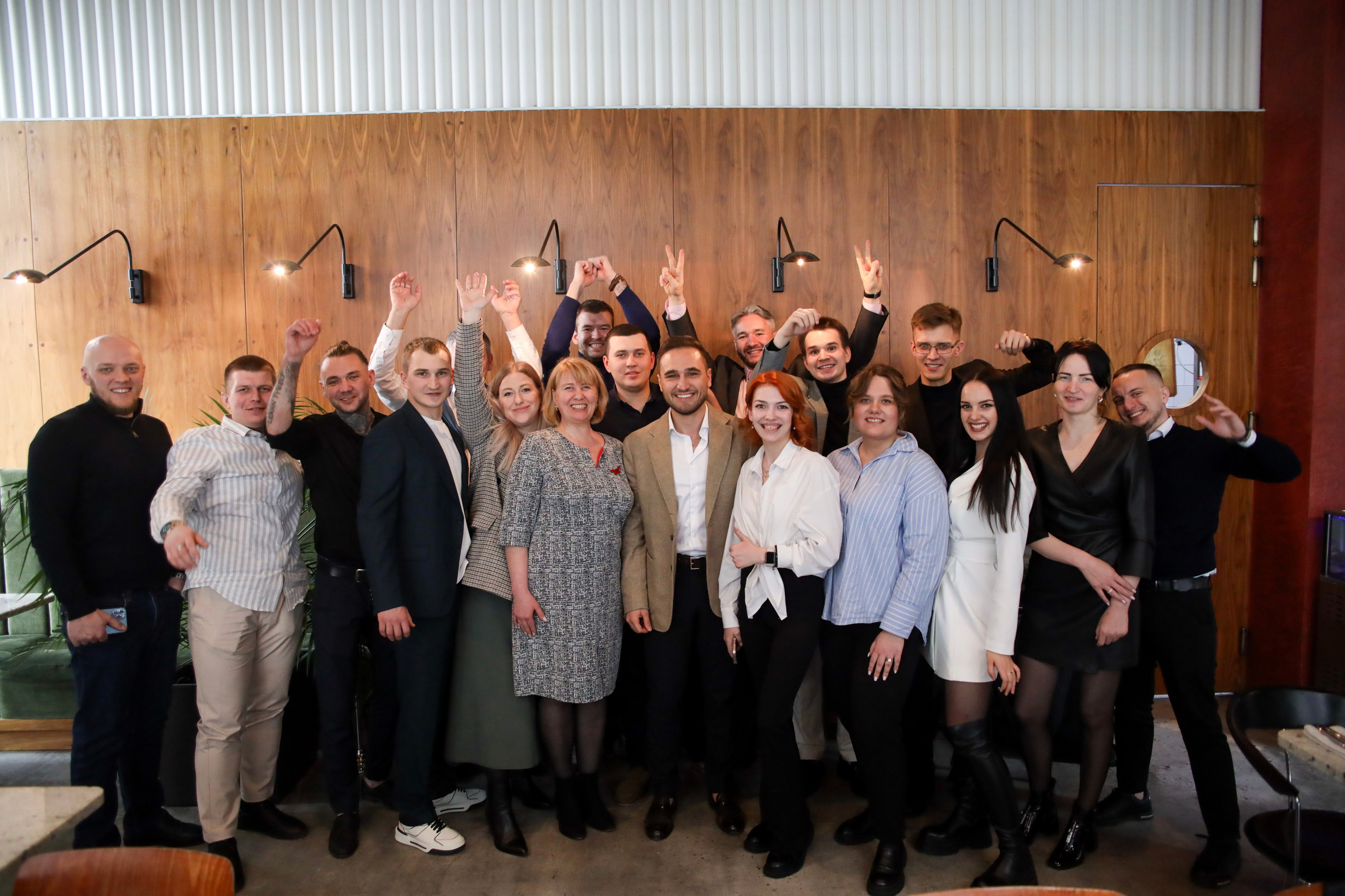 Лабецкий НЕДВИЖЕМОСТЬ. Ужин. Главная