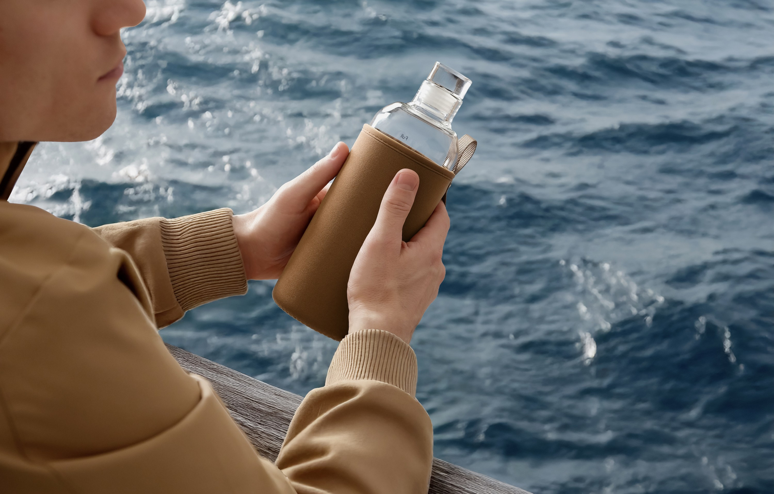 Бутылка для воды для Amazon. Предметный фотограф, инфографика и видео в Санкт-Петербурге