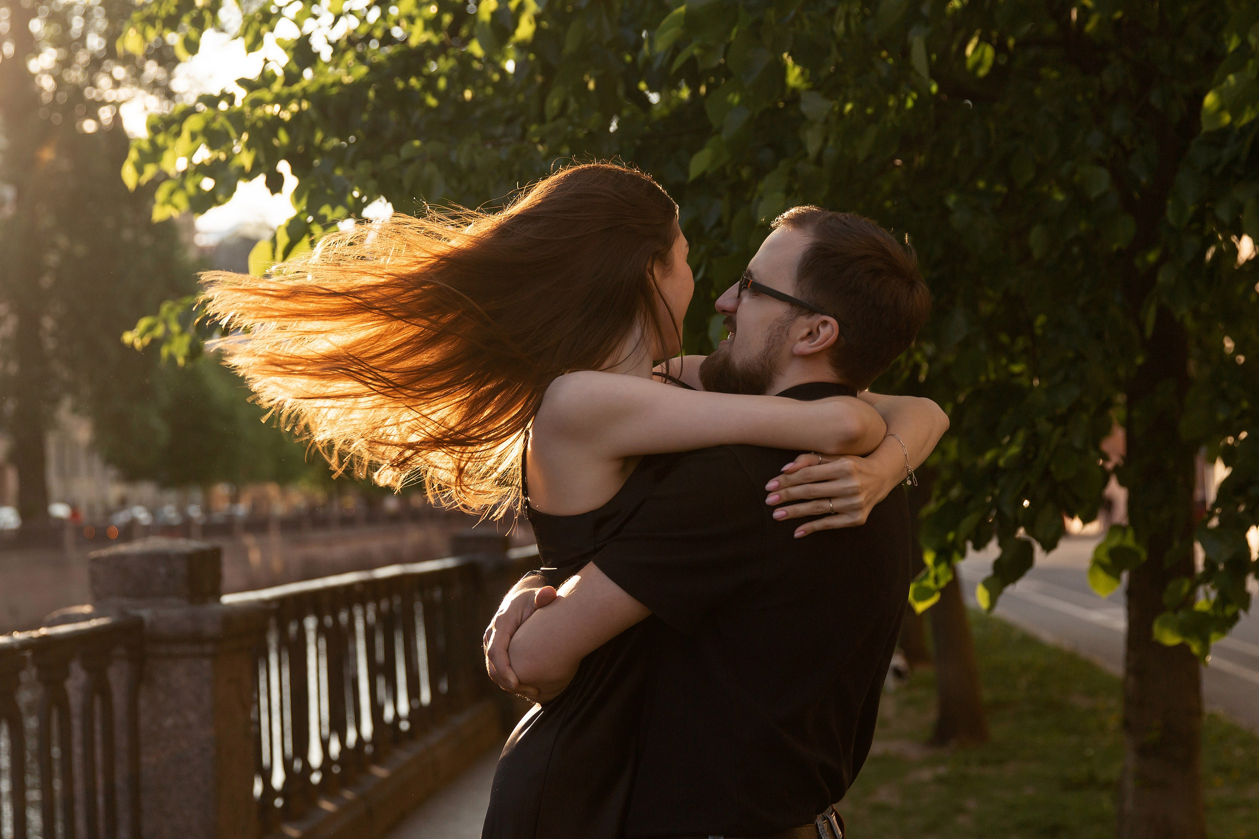 Фотосессия истории любви в центре Петербурга. Свадебный и портретный фотограф в Санкт-Петербурге Надежда Чечулина