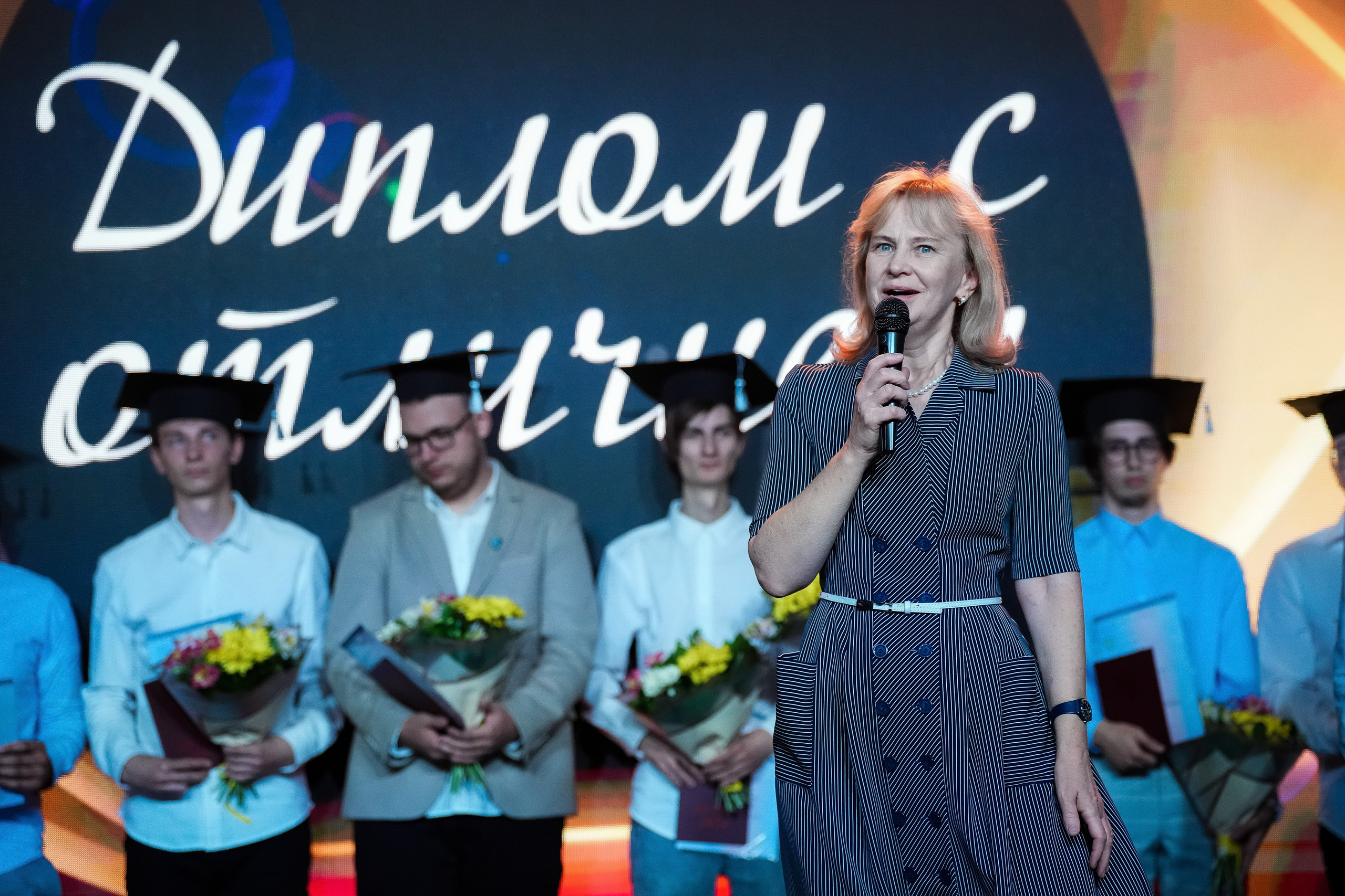 Выпускной Академии МУБиНТ — 2024. Репортажный фотограф Сергей Сажин г. Ярославль