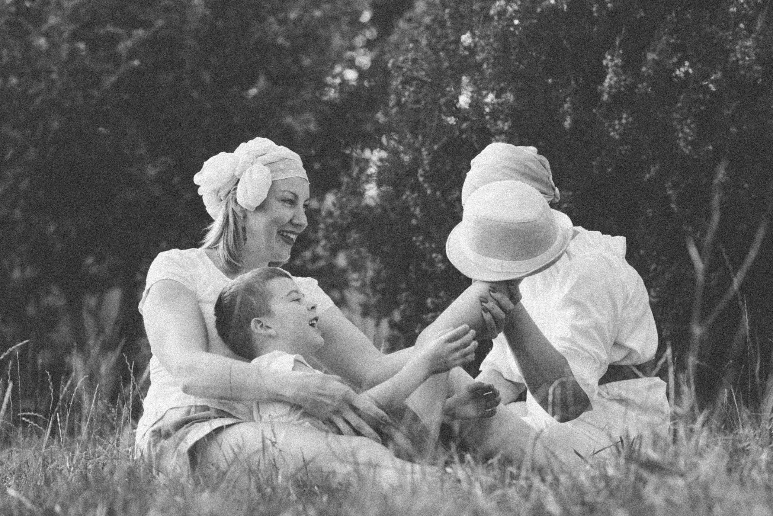 У бабушки в гостях. Свадебный фотограф — фотограф на свадьбу в Воронеже — Свадебное фото