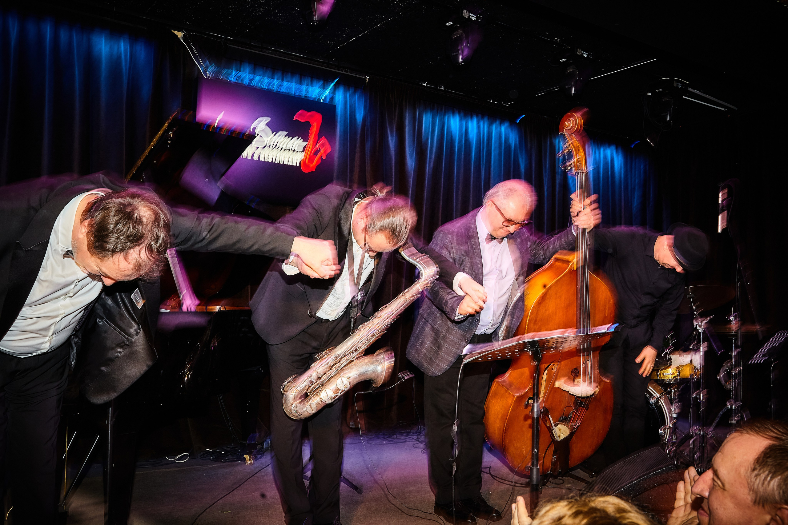 Бэкстейдж для джазовой группы «4 Brothers». Главная