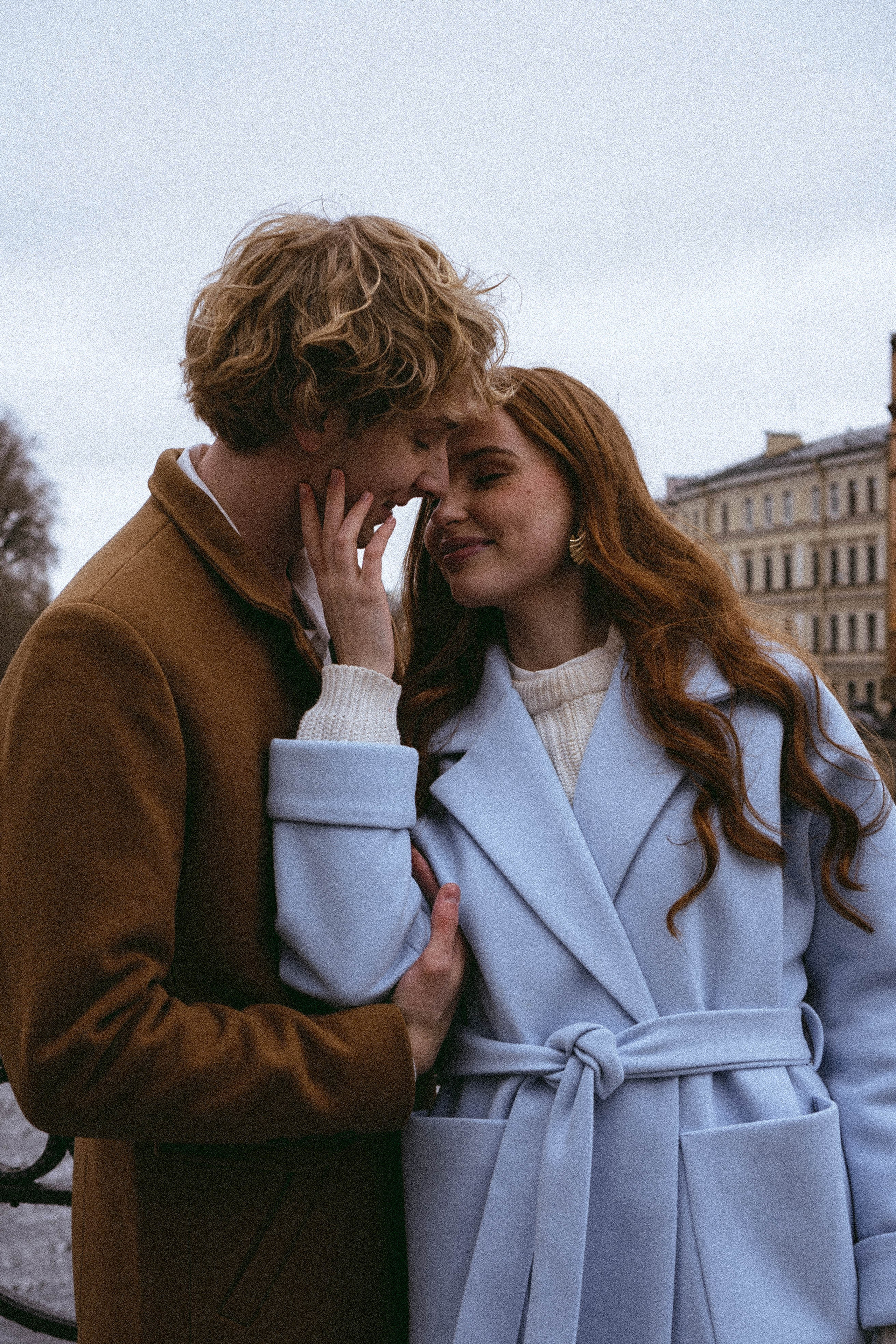 СВАДЕБНАЯ СЬЕМКА В ОТЕЛЕ. СБОРЫ ЖЕНИХА И НЕВЕСТЫ И ТАКЖЕ ТОР И ПОДГОТОВКА К ПРОГУЛКЕ И ПРОГУЛКА ПО ПЕТРОГРАДКЕ. Профессиональный фотограф, Санкт-Петербург — Виктория Богомолова