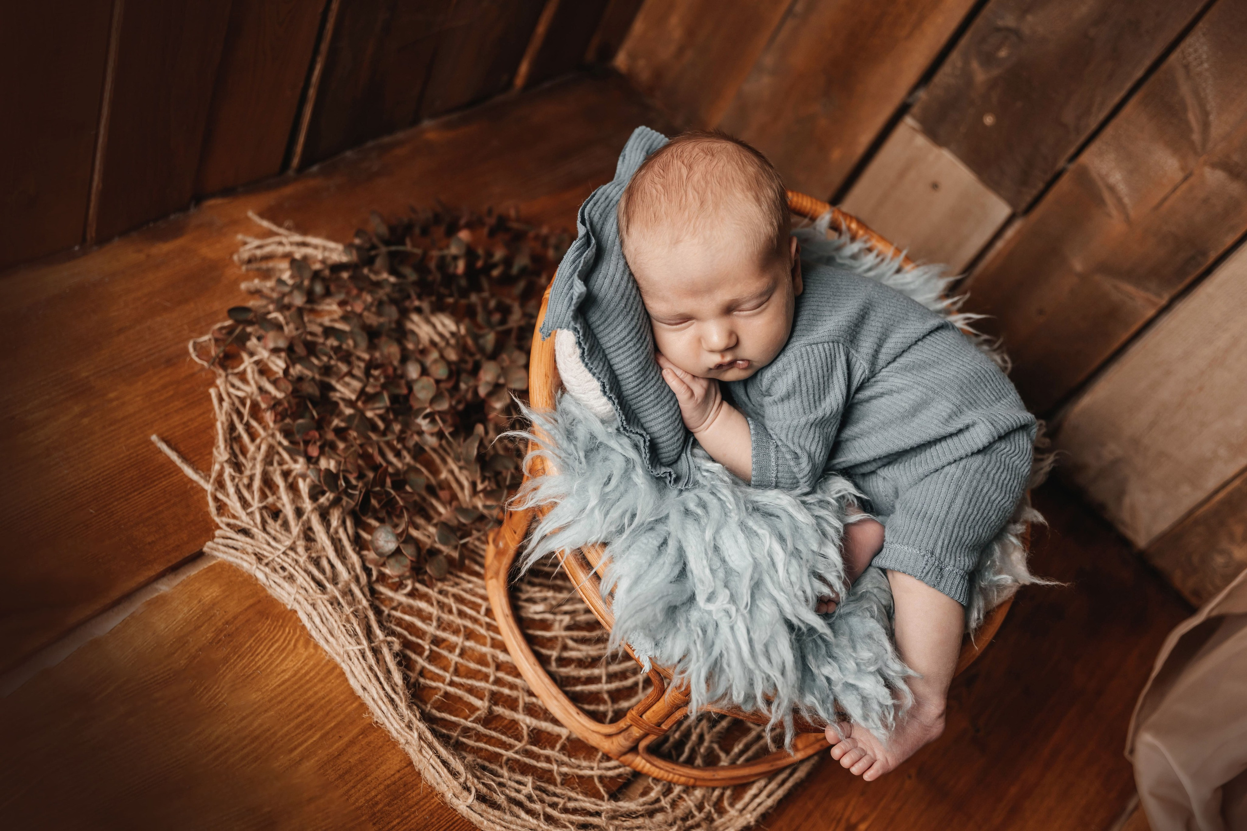Альбом с классическим ньборном в ярких тонах. Фотограф новорожденных Москва, Люберцы, Жуковский, Раменское