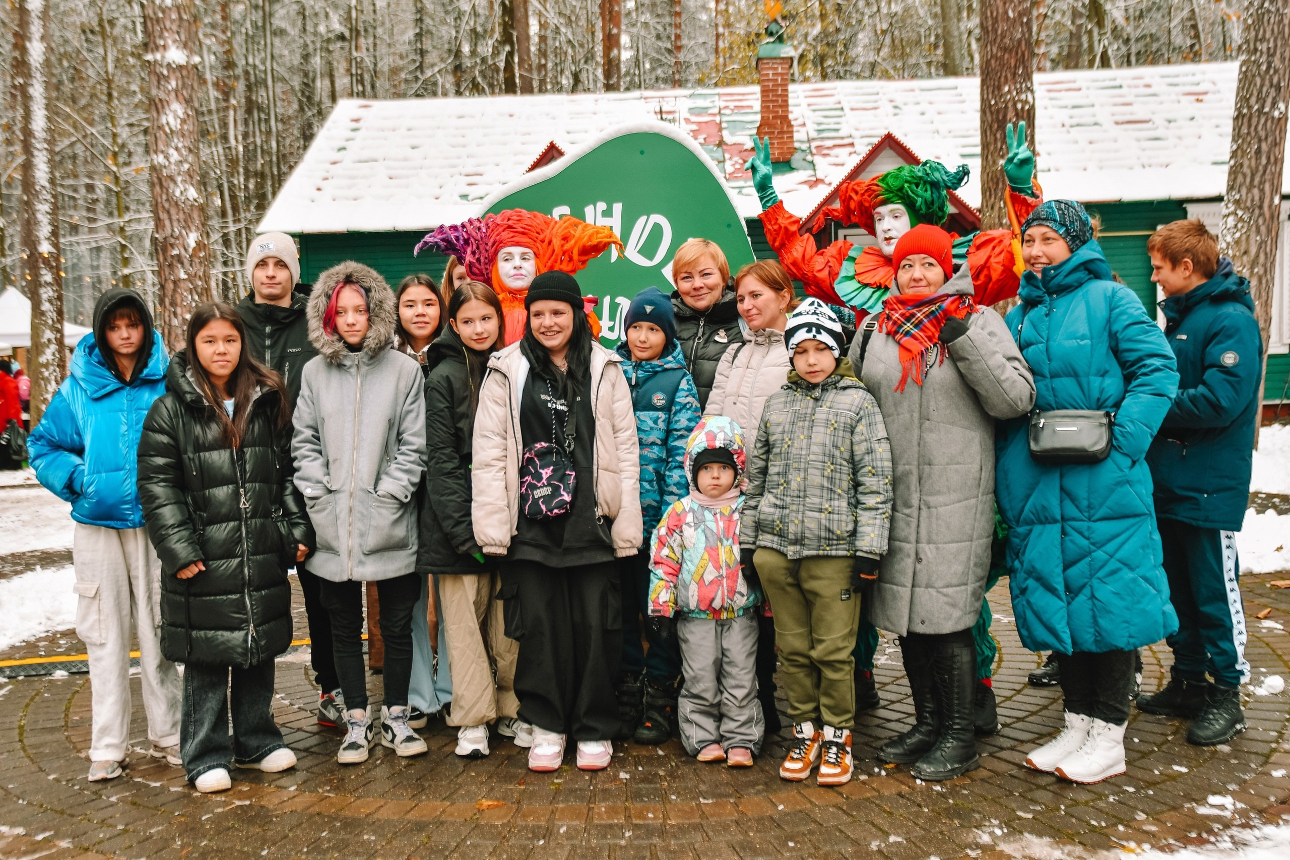 10 сосновых шишек. Kirillova Studio — мастерская декора и событий Юли Кирилловой