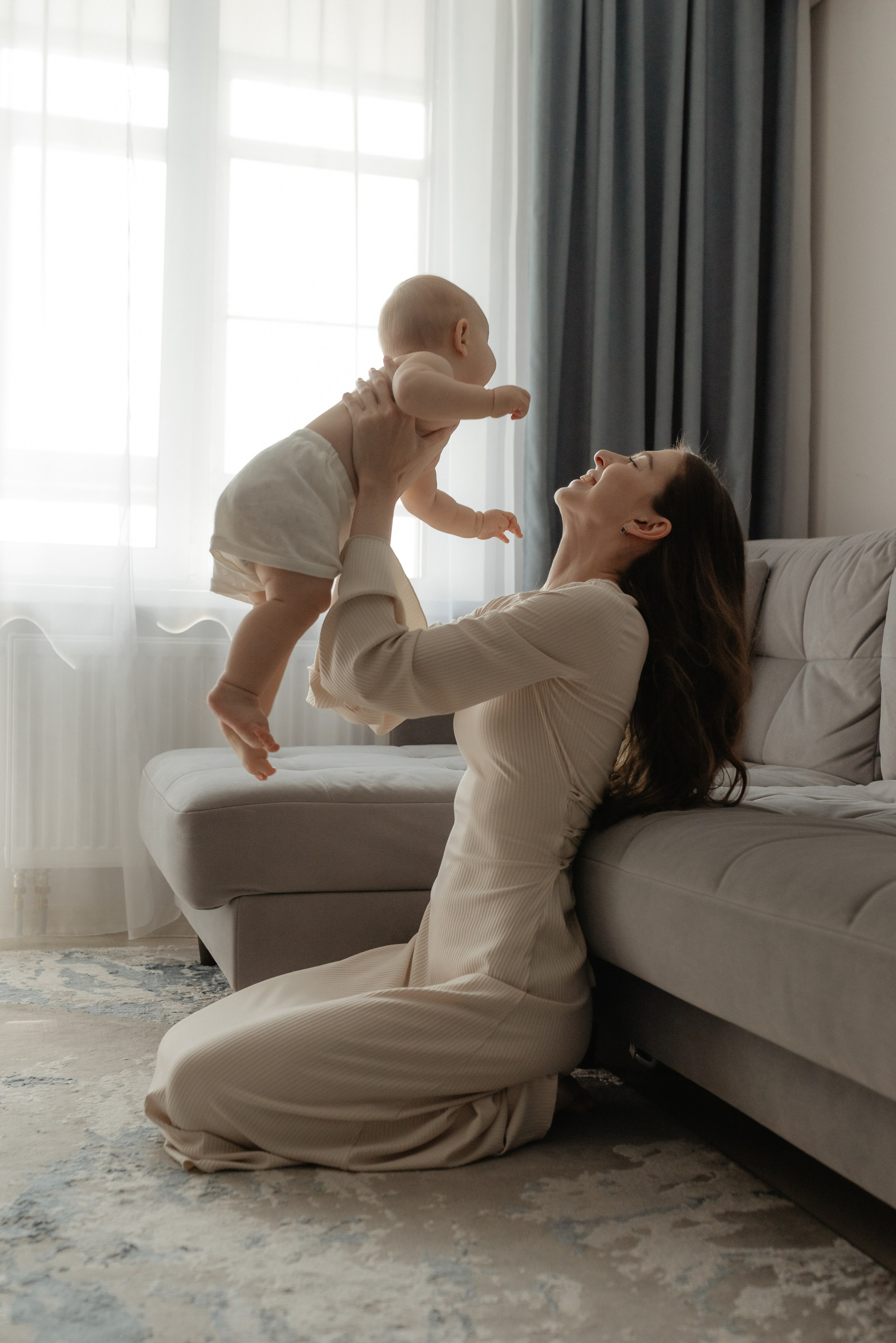 Семейная фотосессия дома. Семейный и портретный фотограф Нижний Новгород