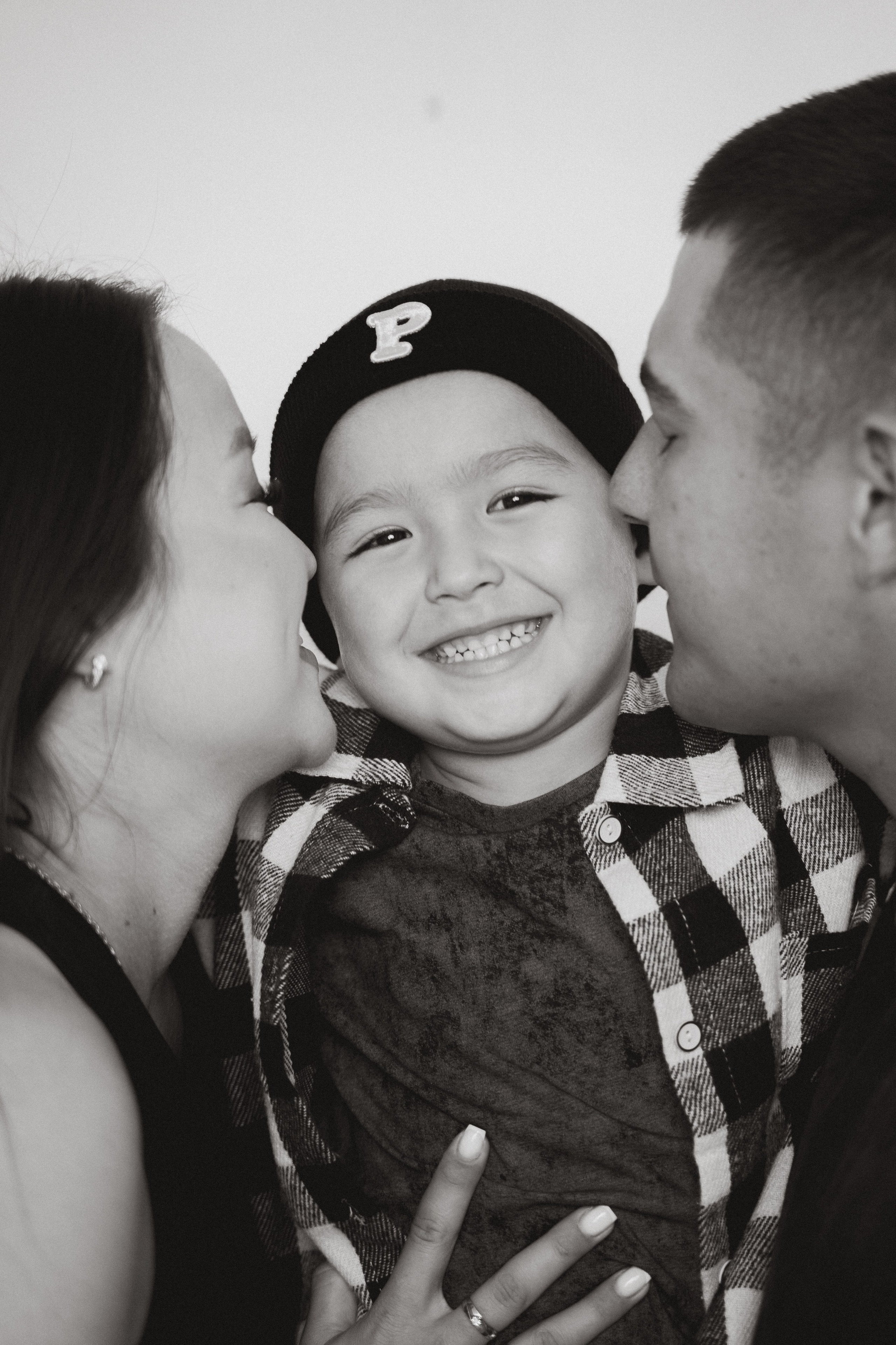 Айдар, Айгуля и Кулдан. Семейный фотограф Новочеркасск