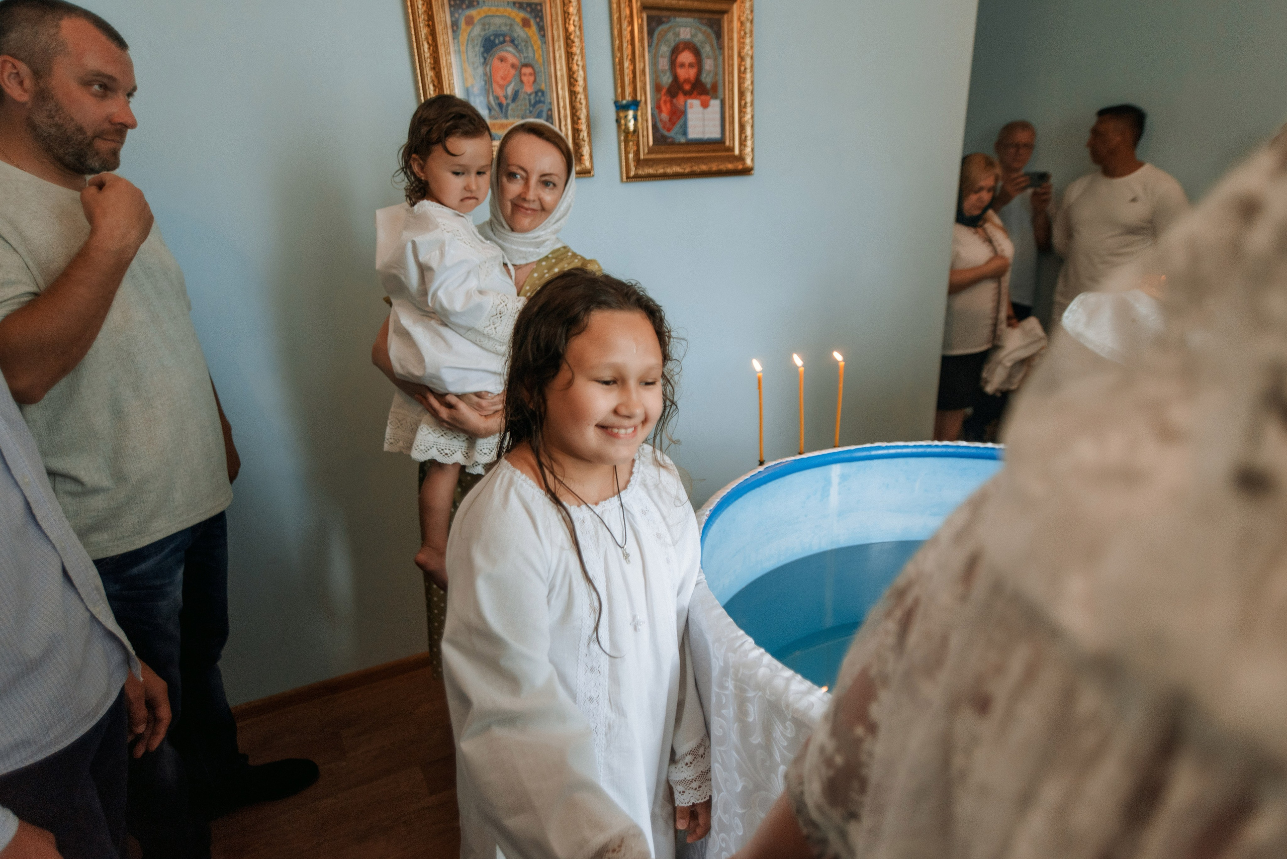 Крещение Даши и Алены. Семейный документальный фотограф в Волгограде Мариэта Додина