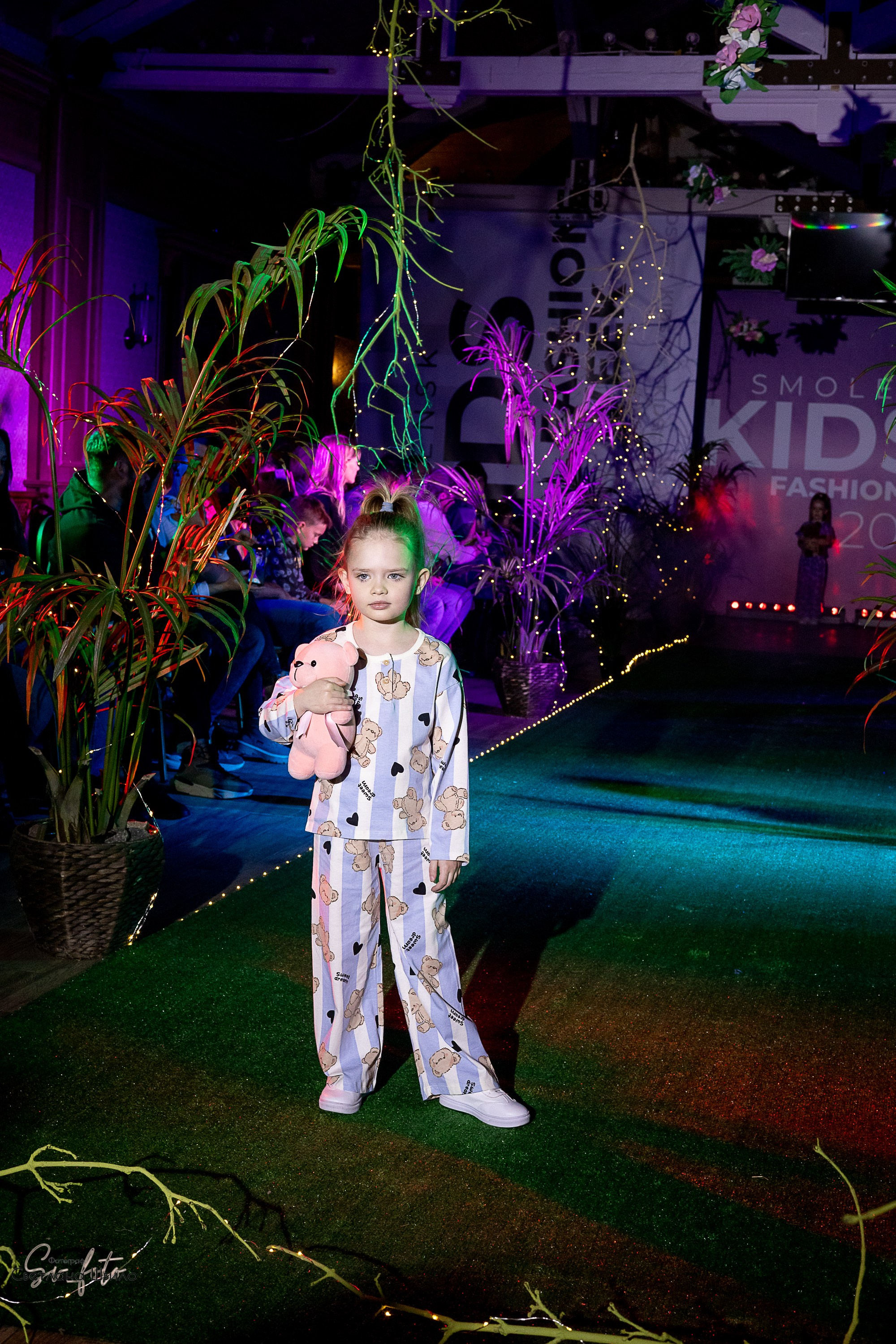 Smolensk Fashion Week_показы_ДЕНЬ 3_ФИНАЛ_Алиса в стране чудес. Главная