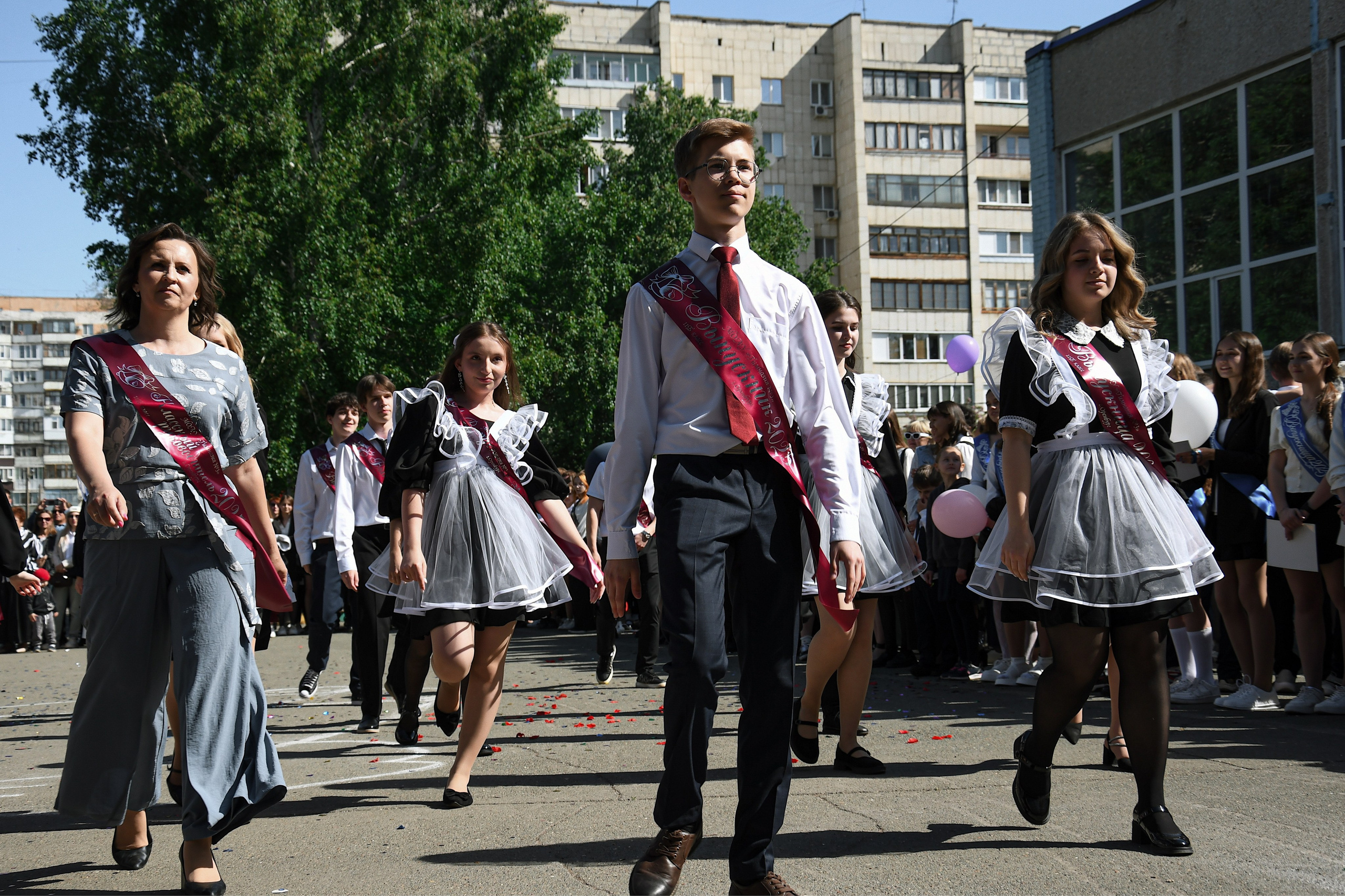 Линейка Гимназия Nº3. Фотограф Оренбург I Кристина Подольская