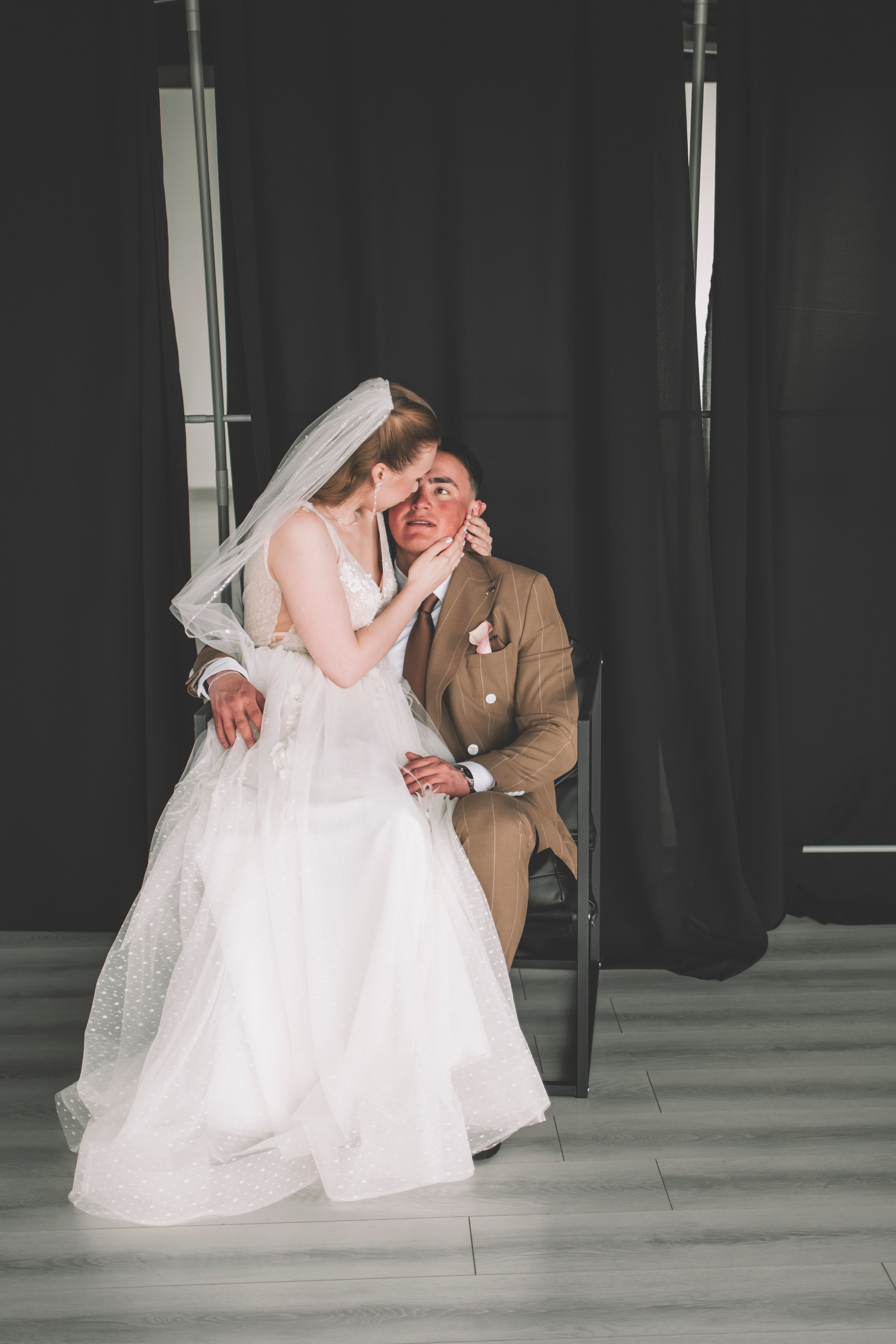 Альберт и Анастасия (Студийная фотосессия, роспись в ДК Нефтяник + фотосессия с гостями). Семейный и свадебный фотограф Губкинский и Ставрополь