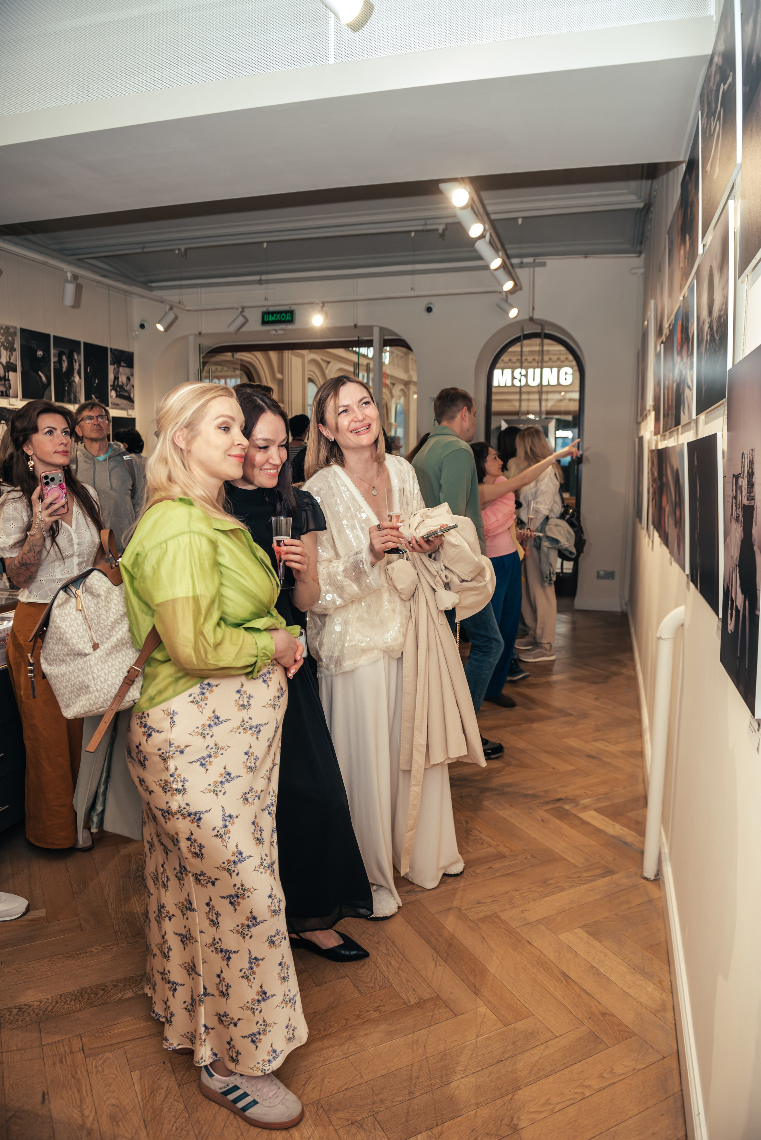 «Предварительная версия будущего» Москва Гум. ARTEXPOPHOTO