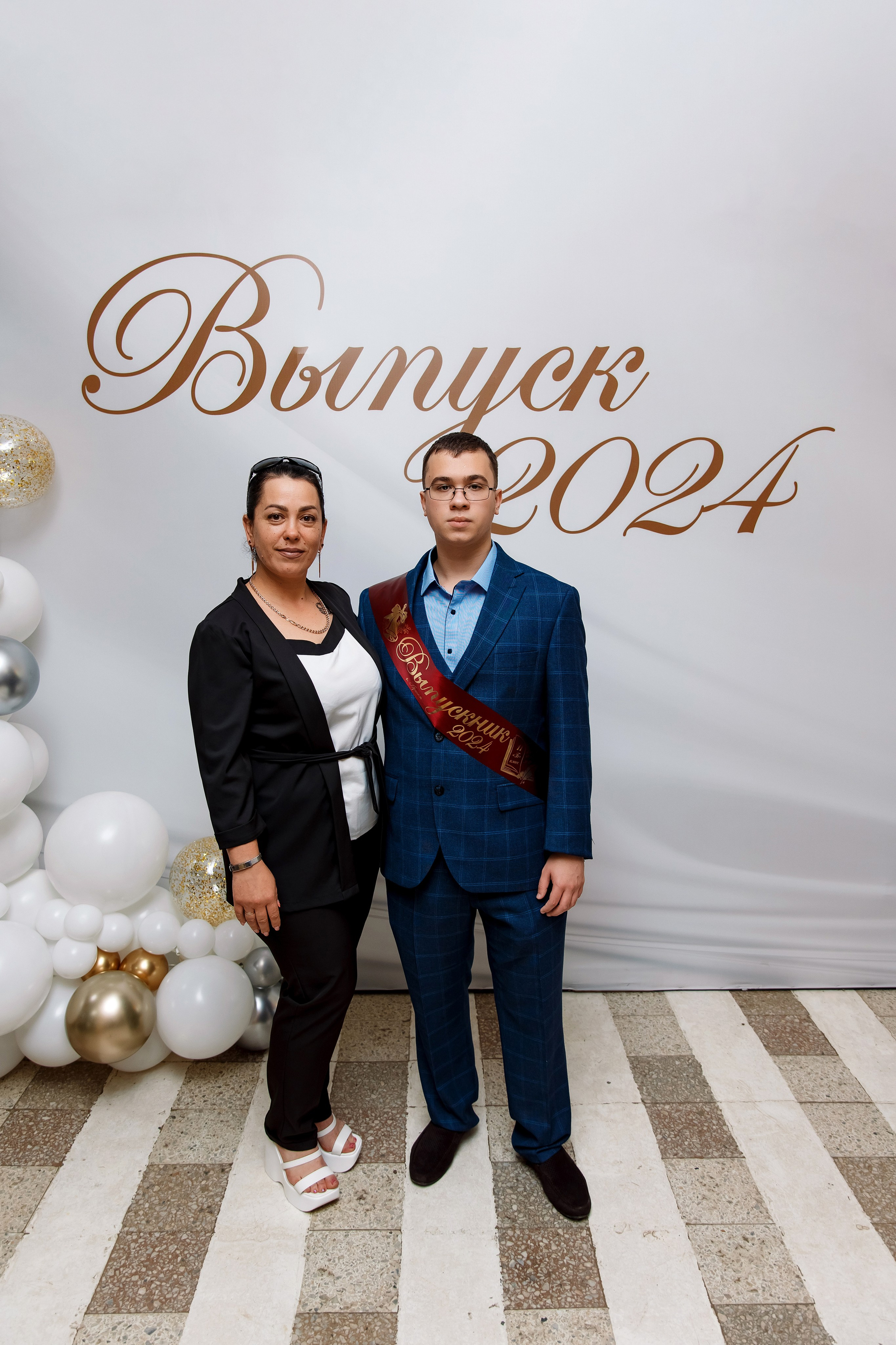 11 класс Последний звонок. Фотограф Любовь Корниенко, Примоский край