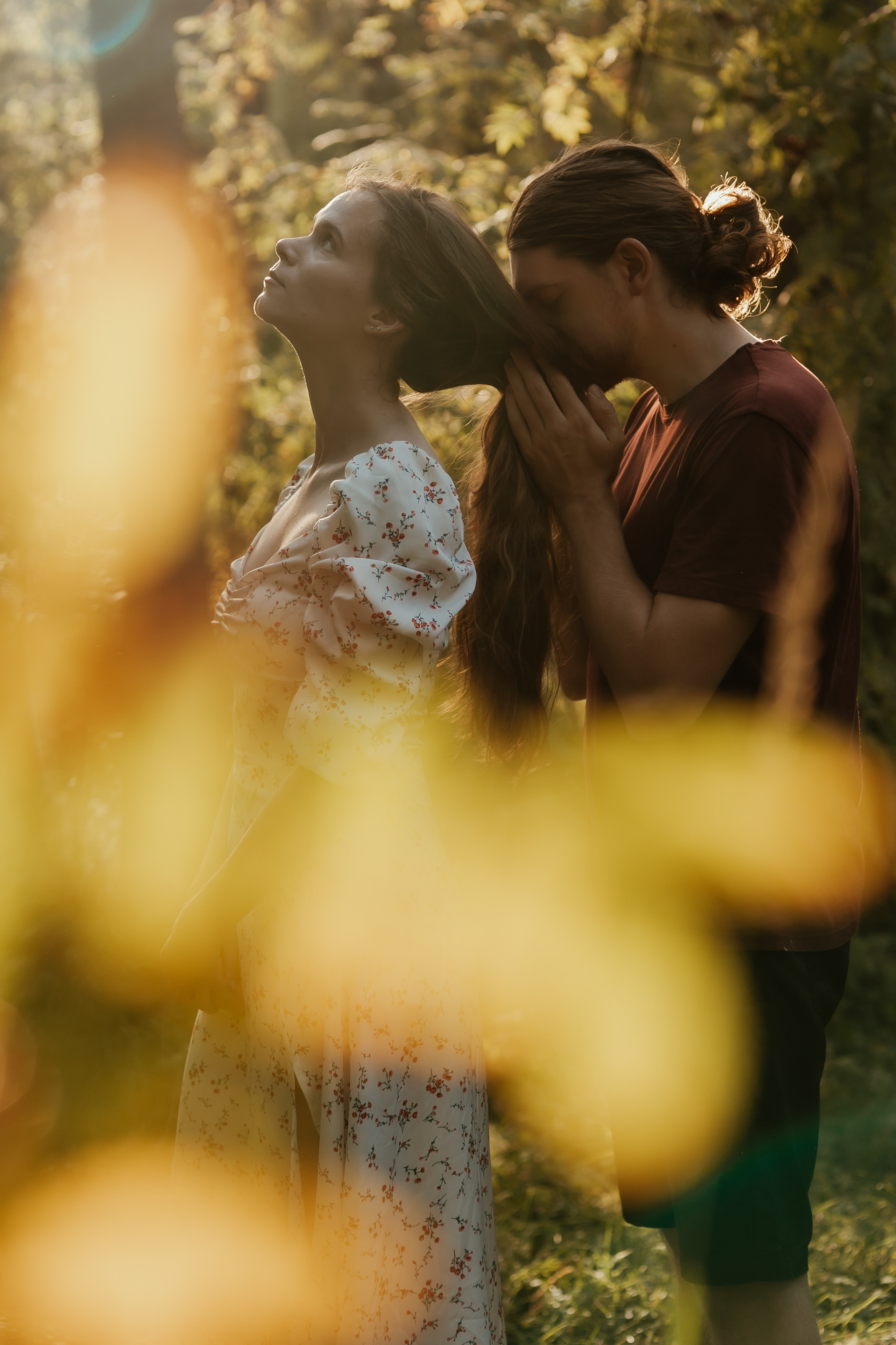 Атмосферная съемка Маши и Лёши в лесу наедине с природой. Свадебный и репортажный фотограф в Ярославле и Санкт-Петербурге Роман Микрюков