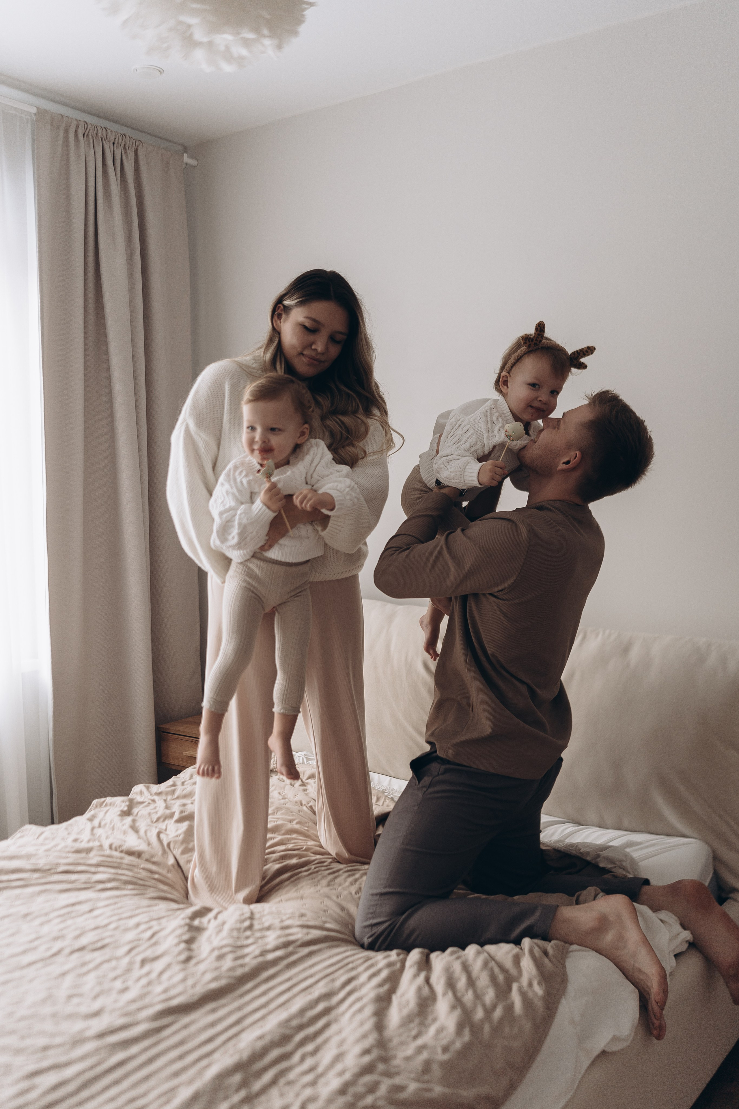 Лёша, Лена, Ева и Лея