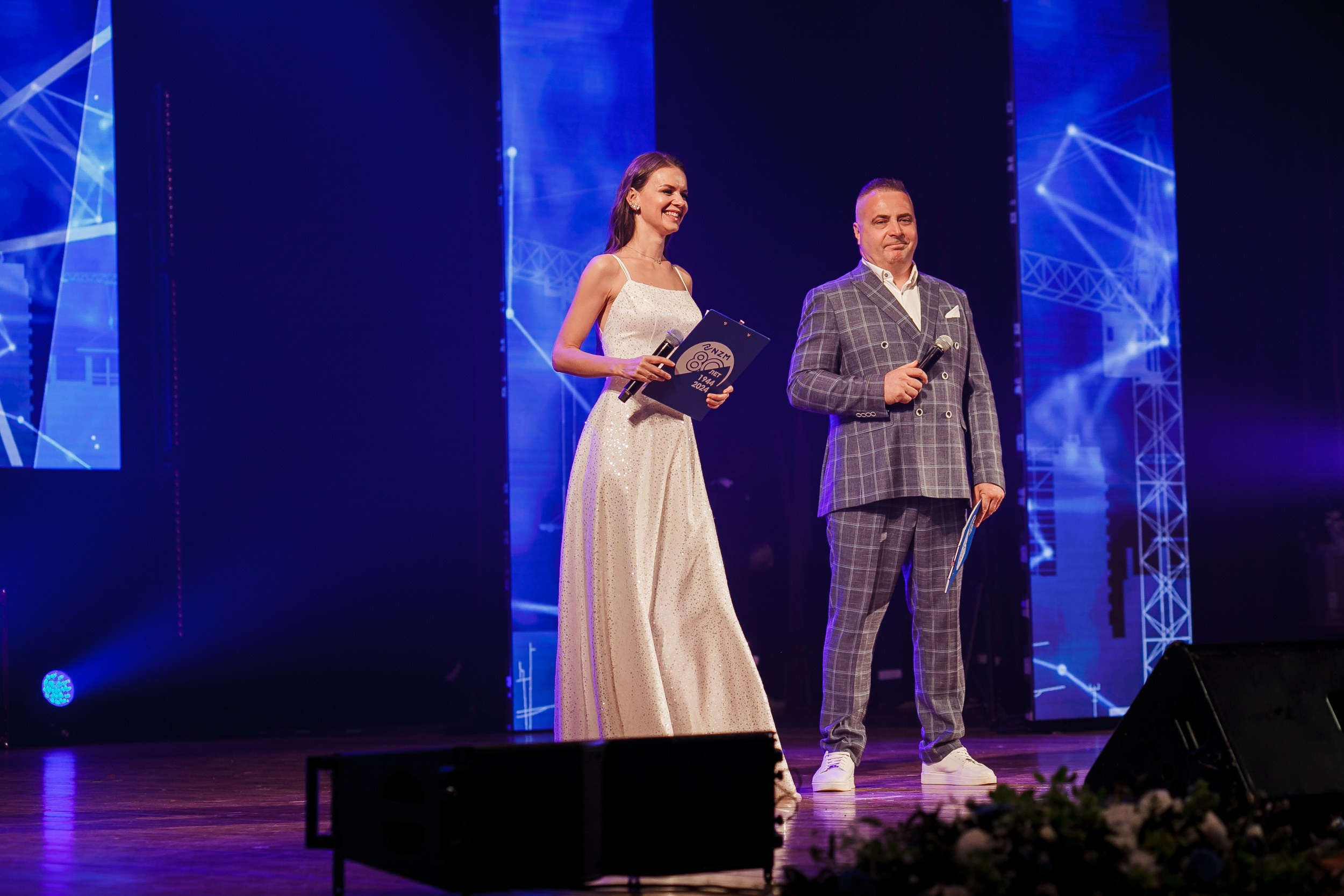 Юбилей фирмы «НЕФТЕЗАВОДМОНТАЖ». Свадебный и детский фотограф в Волгограде Слава Белов