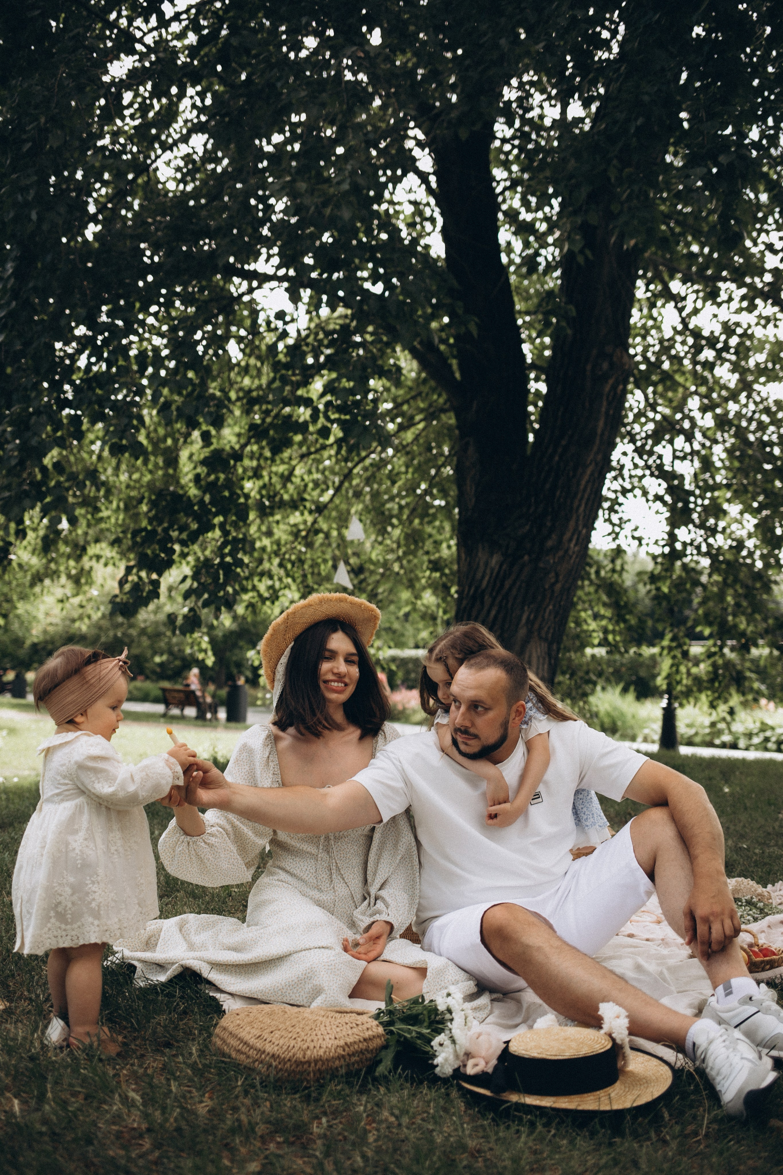 Летний семейный пикник на природе. Семейный и свадебный фотограф Анна Кожокарь