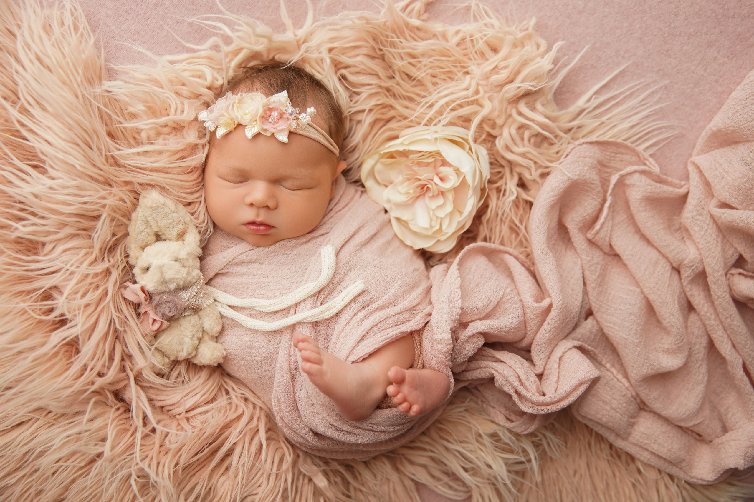Девочки. Фотограф новорожденных. Семейный и детский фотограф в городе Сургуте