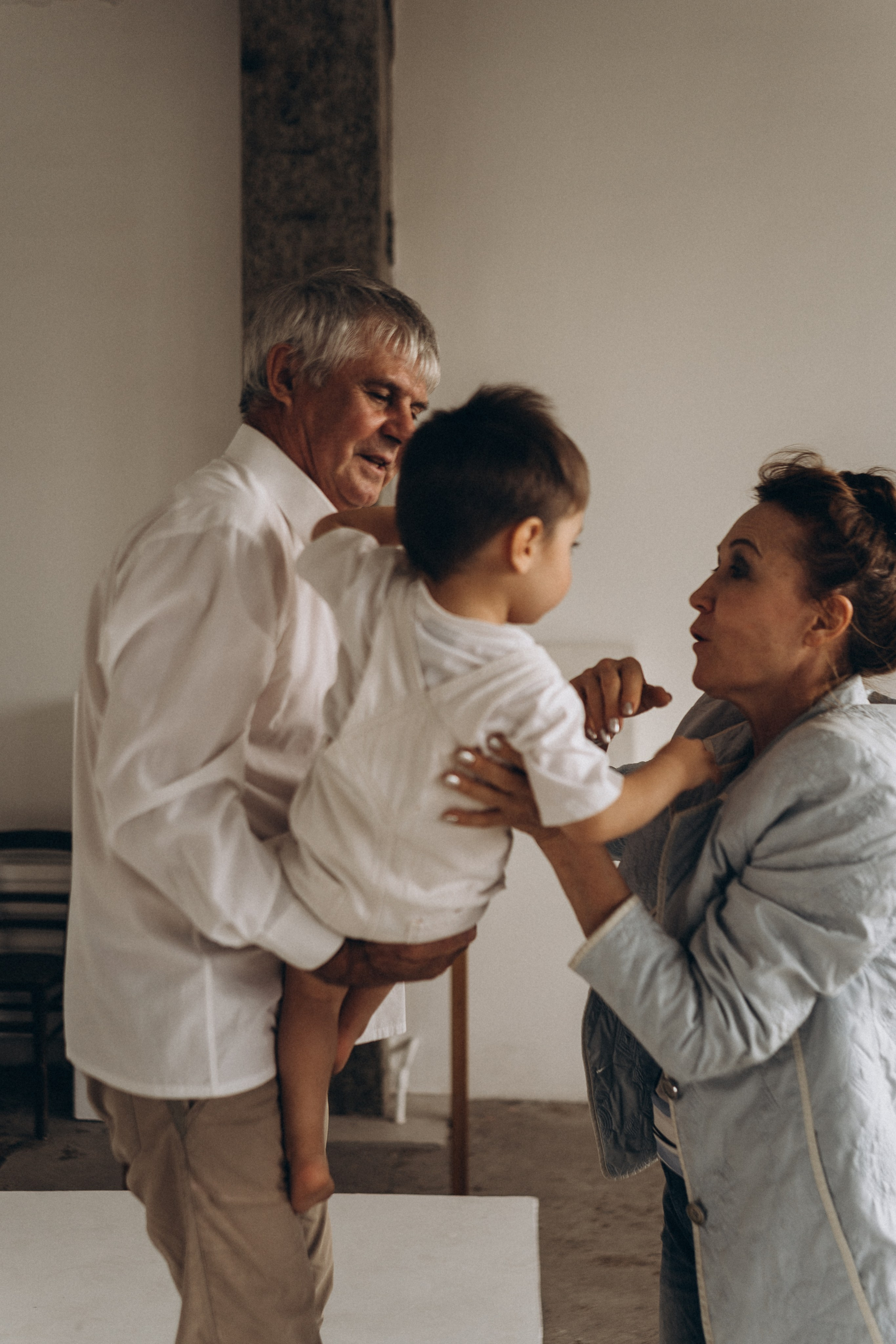 Лиам, Мила, Диана и родители. Семейный и домашний фотограф в Уфе Ирина Гарасюта