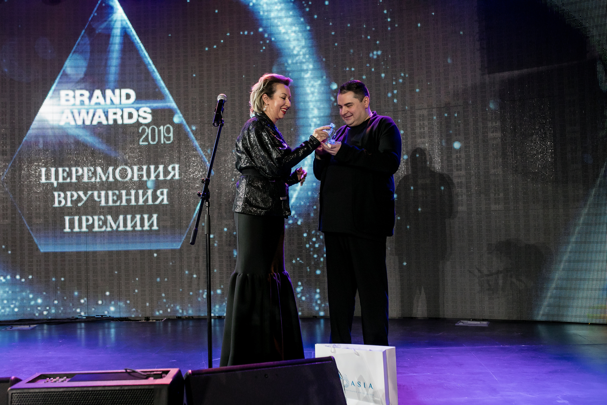 Brand Award. Репортажной и Свадебный фотограф Слава Цесарь