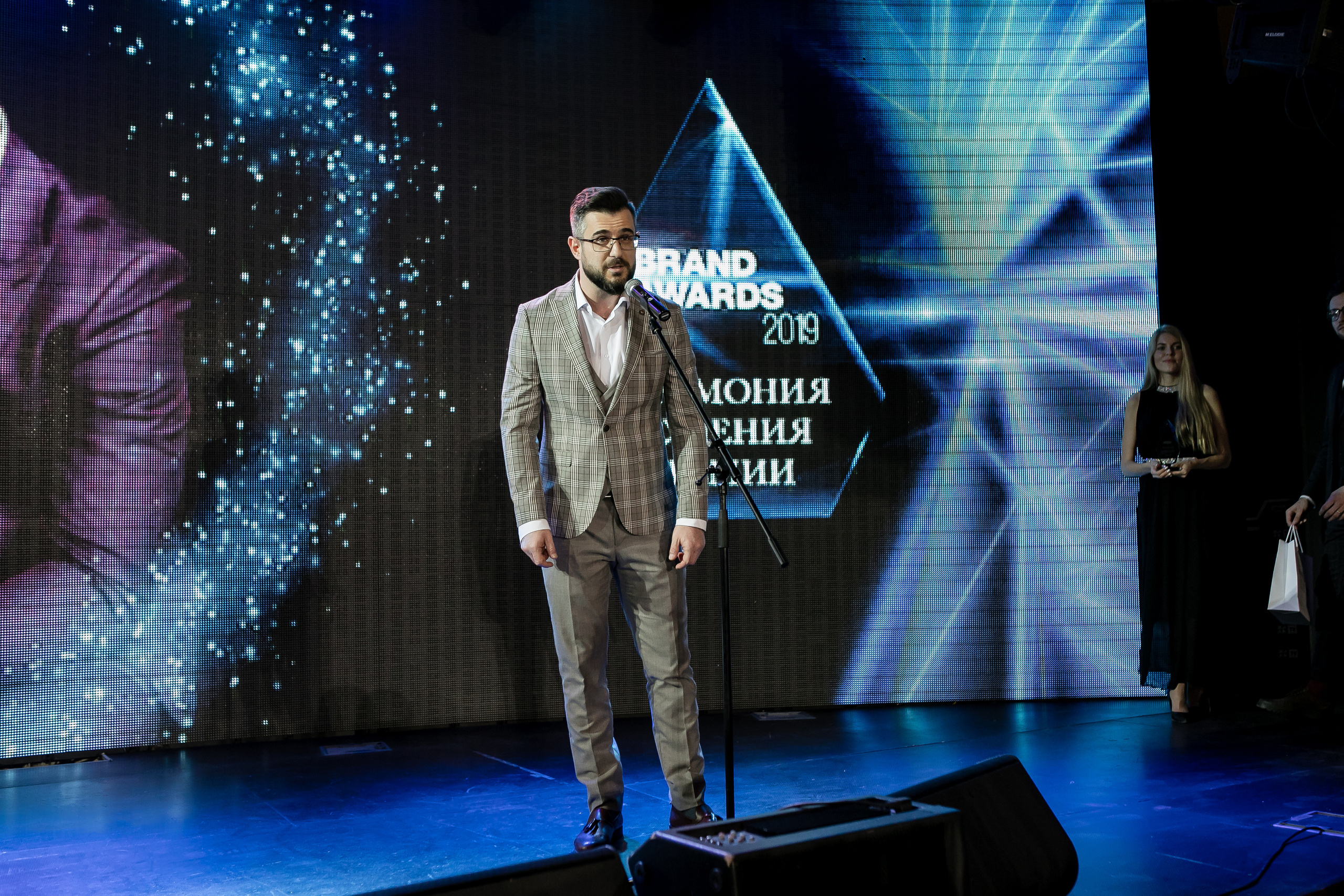 Brand Award. Репортажной и Свадебный фотограф Слава Цесарь