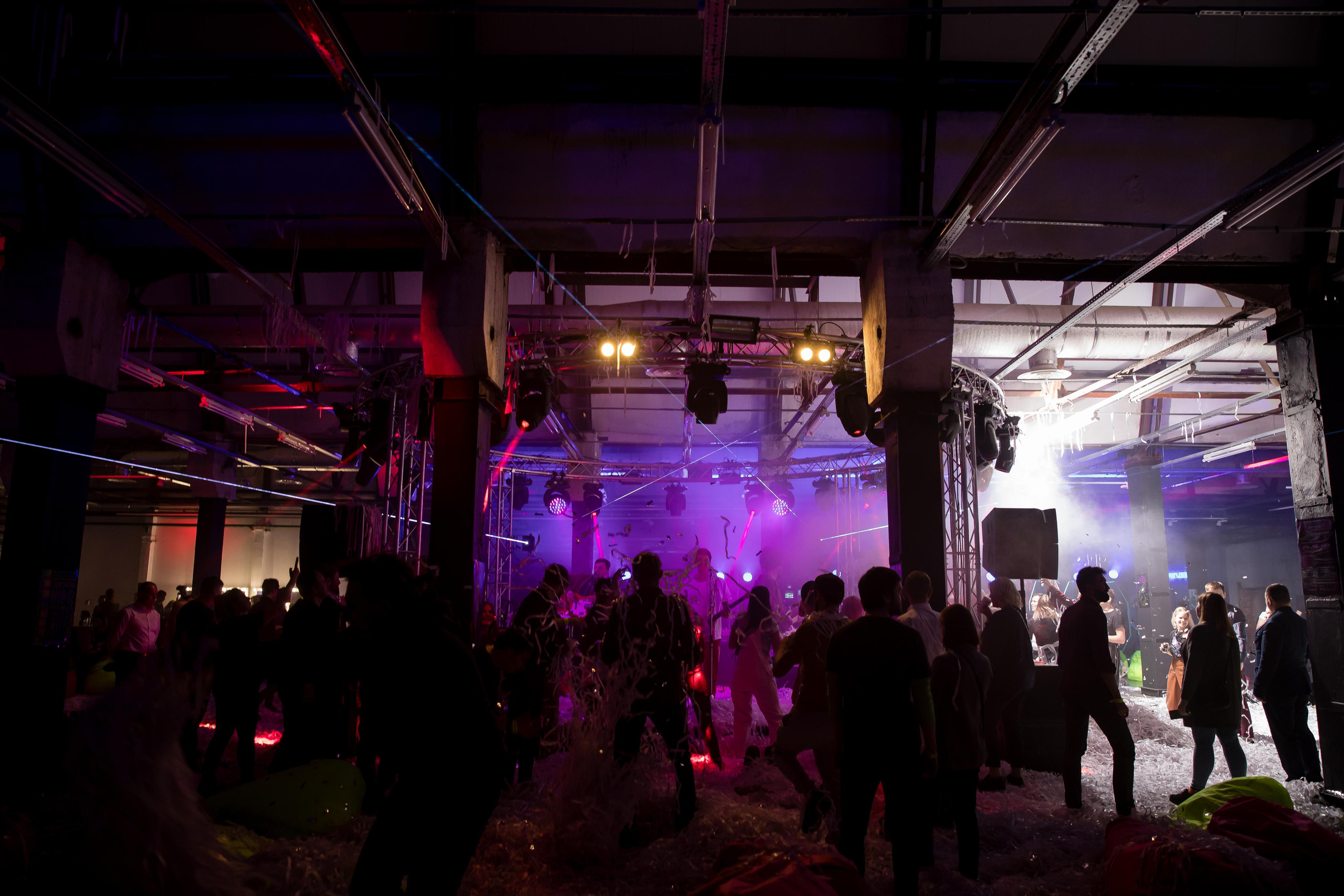 Неповторимый Рокет Банк. Репортажной и Свадебный фотограф Слава Цесарь