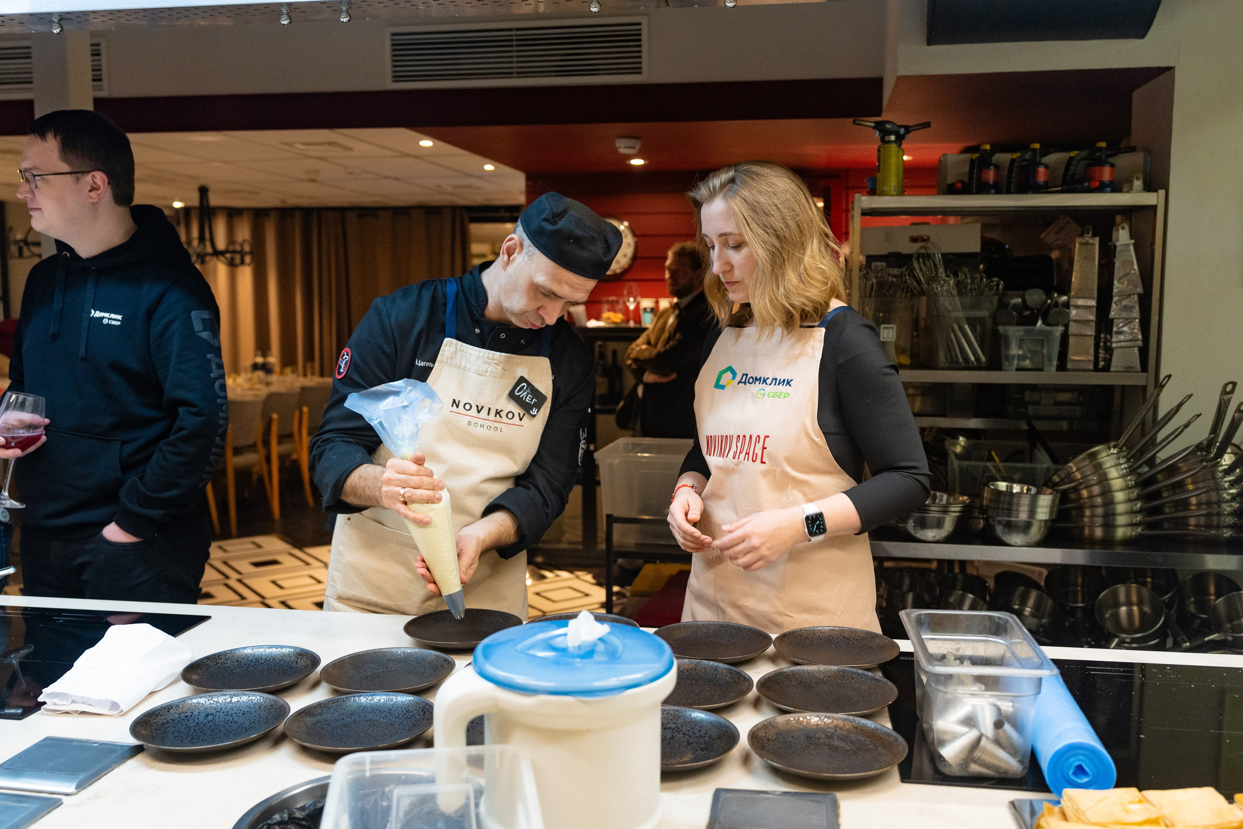 NOVIKOV SCHOOL — Умами зал. Фотограф Никита Комаров