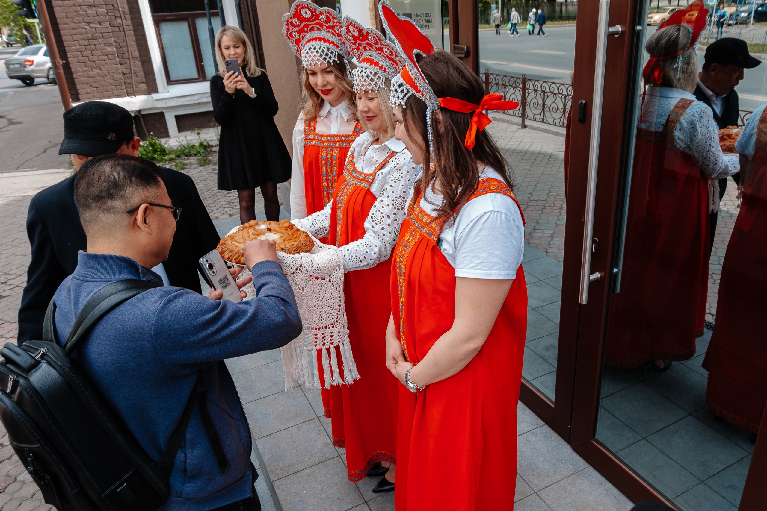 Делегация Китая в Ивановской текстильной компании