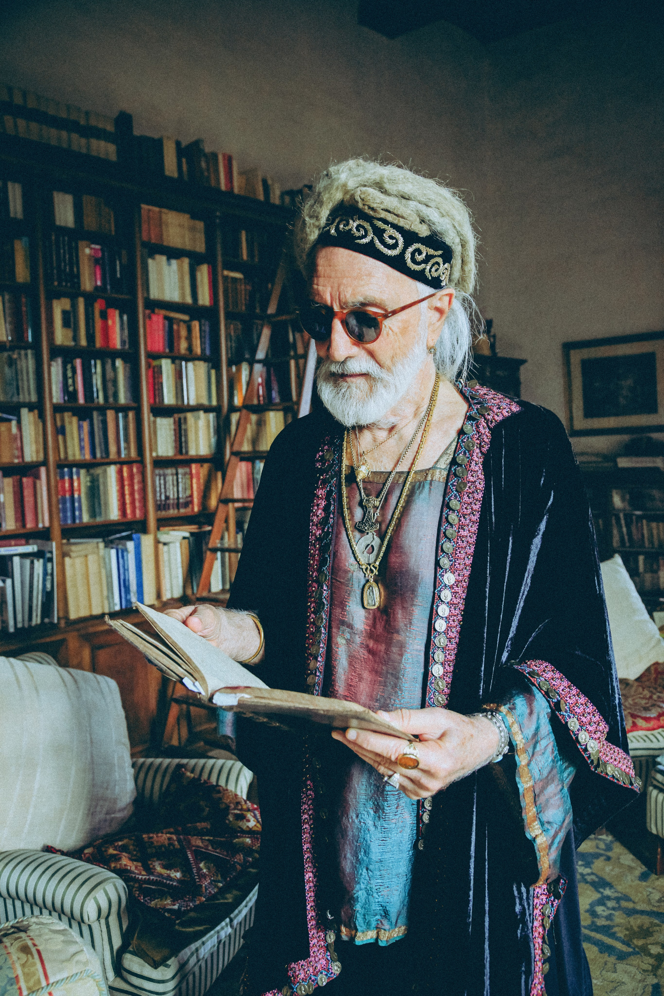 Принц Сташ Клоссовски де Рола. Татьяна Фокина — портретный фотограф и AI creator