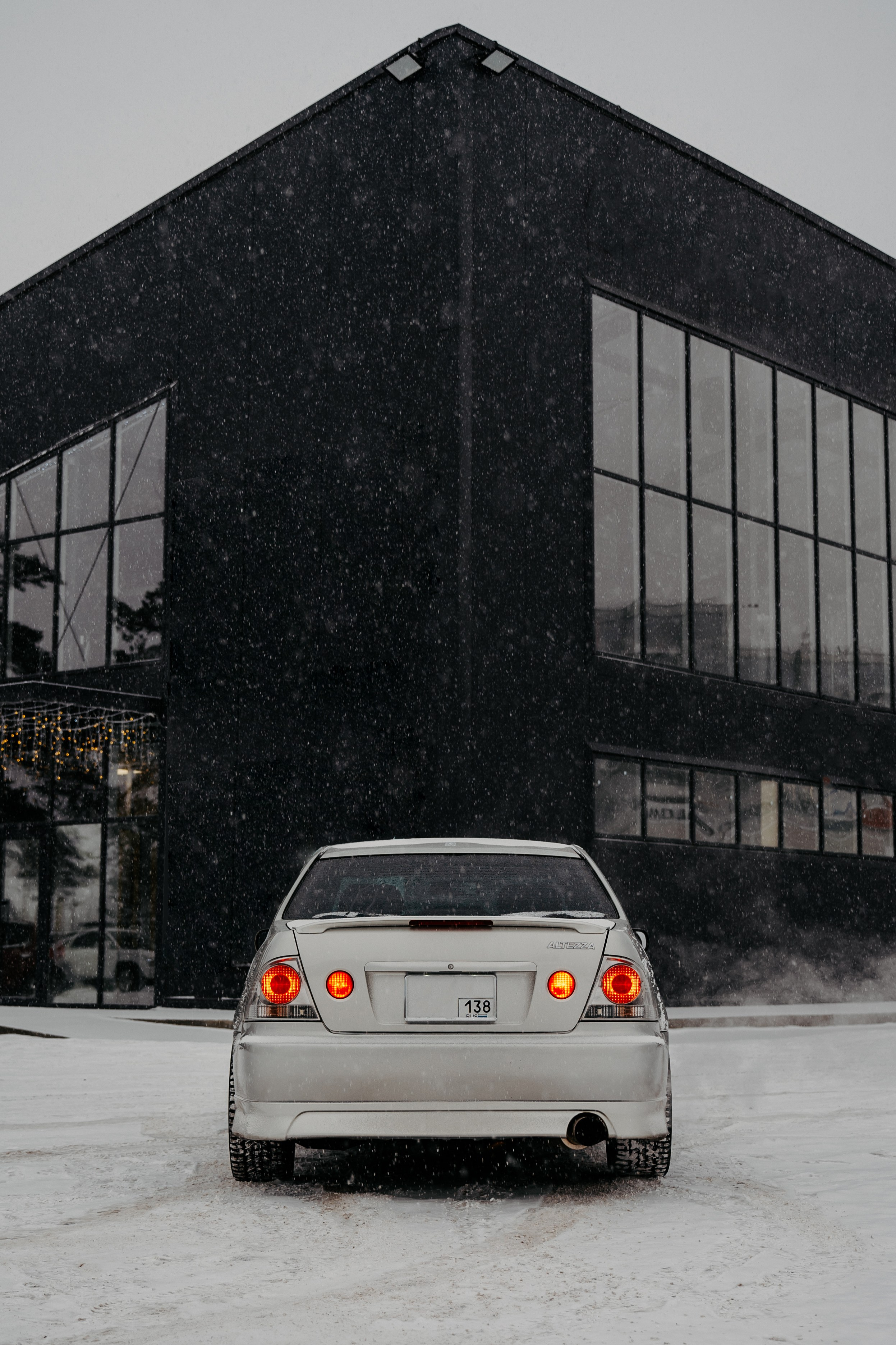 Toyota Altezza. Фотограф, видеограф и пилот дрона на Байкале