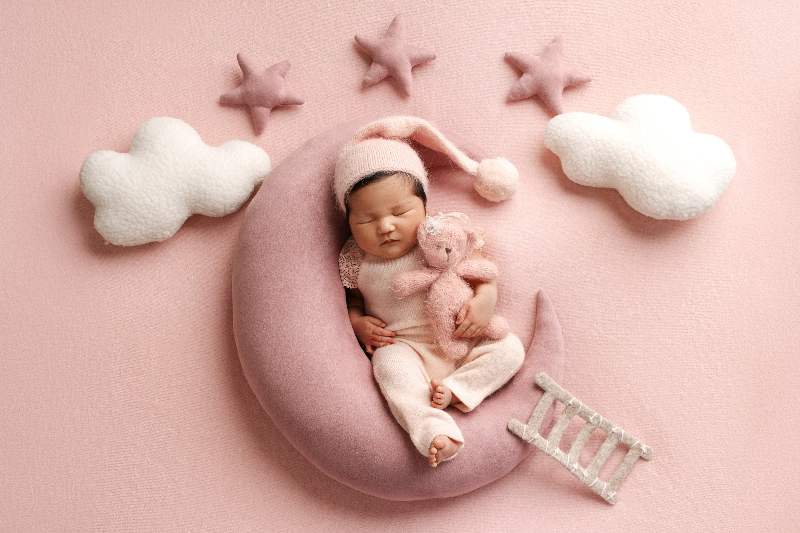 Newborn classic. Женский и newborn фотограф Айжан Шарафи в Алматы
