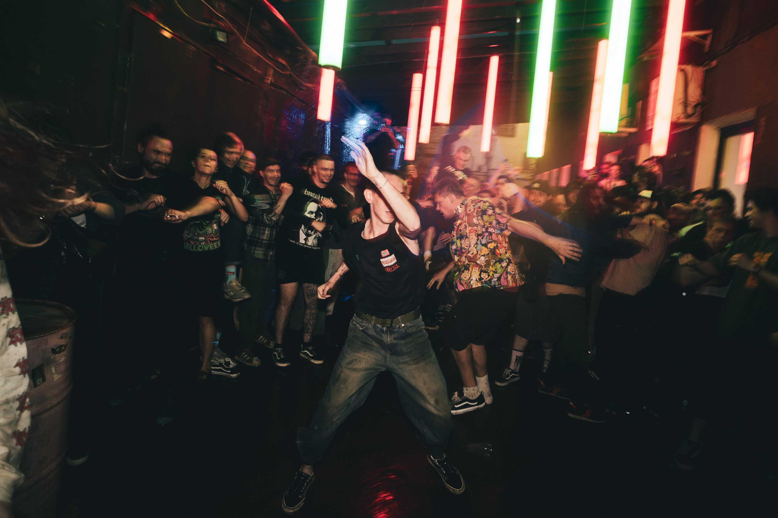 /brainrot/, ://Sign_off, PARTYBREAKER, WLVS 13.06.2026 в Смене. Репортажный фотограф в Москве Legiodot