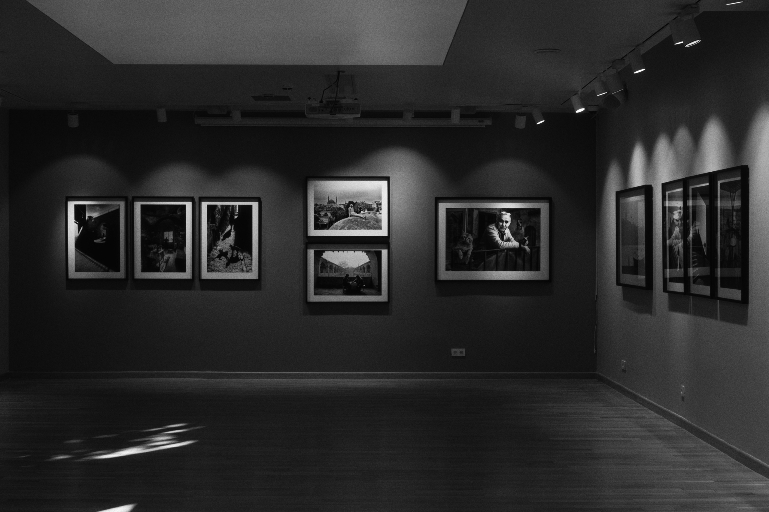 Beyoğlu x Karakoy, Istanbul / Türkey AW26. Фотограф Юрин Евгений