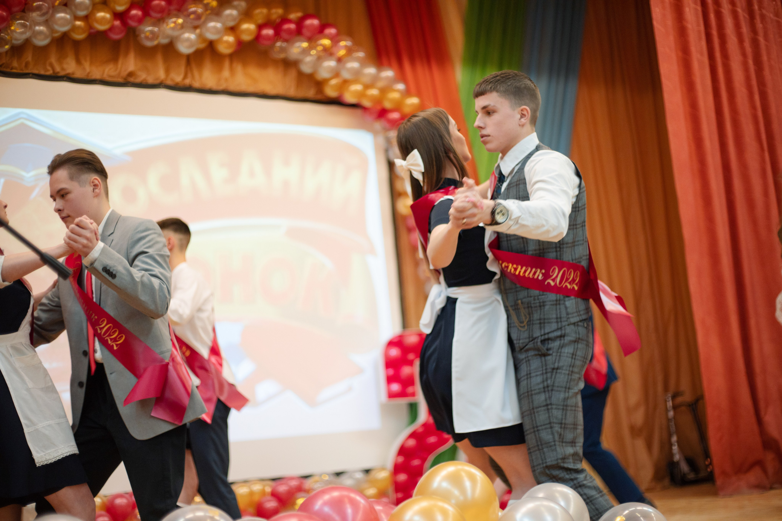 Фотограф на последний звонок или выпускной вечер 2026. Выпускные альбомы в Серпухове