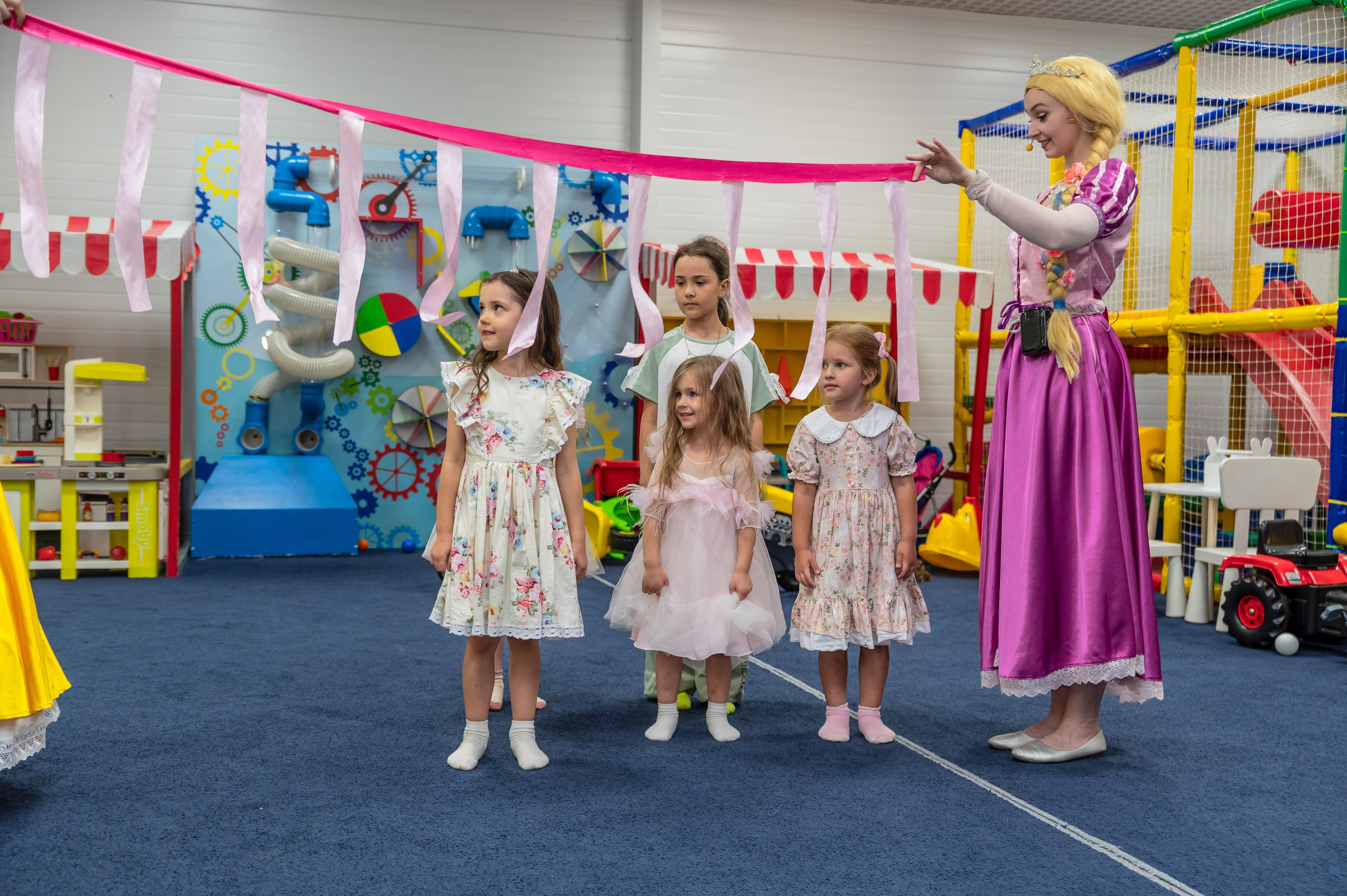 Игротека Ниндзя Кидс. Я Ольга Казанцева, фотографирую снимаю ваши киноистории и печатаю фото и цифровые портреты на холсте