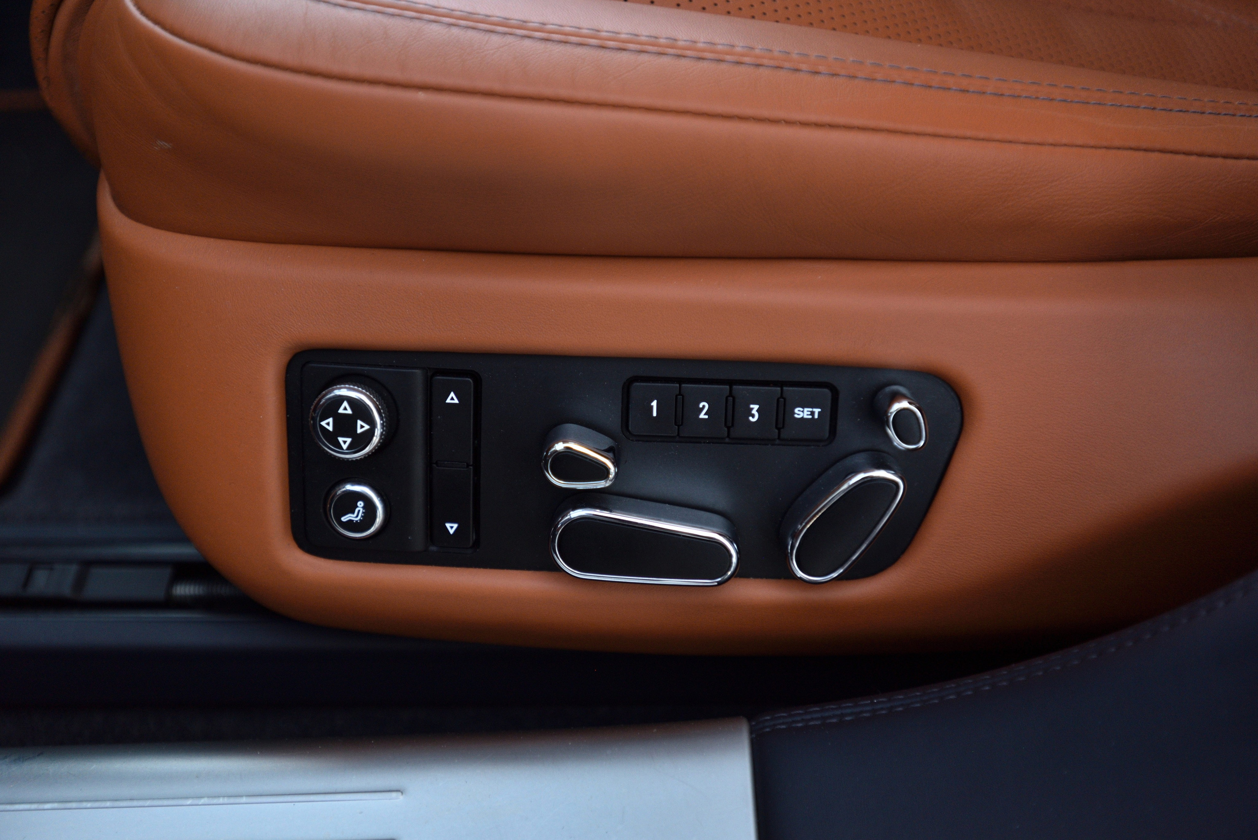 Bentle Continental GT 6.0. Автомобильный и интерьерный фотограф в Минске Александр Тагаев