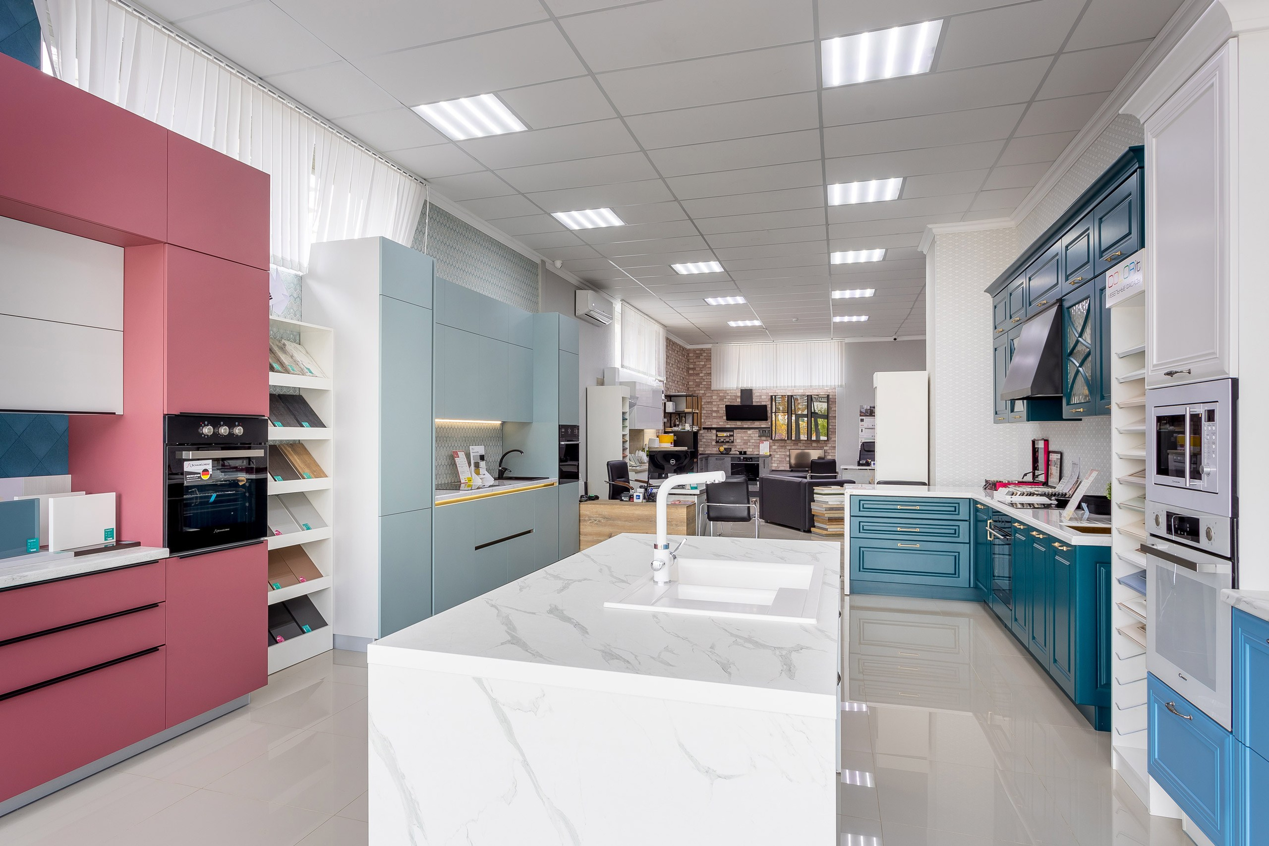 Kitchen salon. Interior photographer Vitalii in Portland and Vancouver