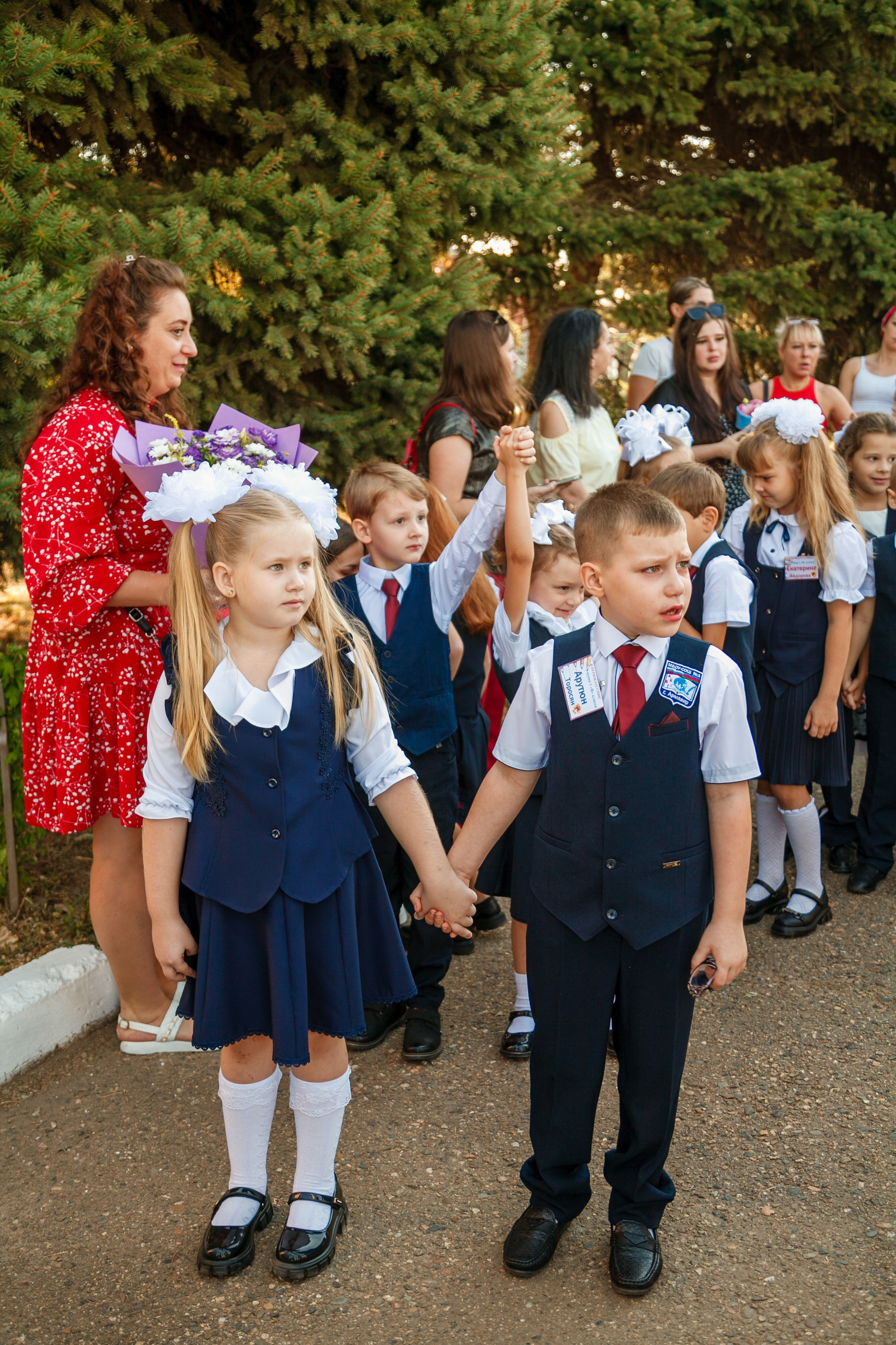 1 сентября линейка. Свадебный и семейный фотограф в Армавире
