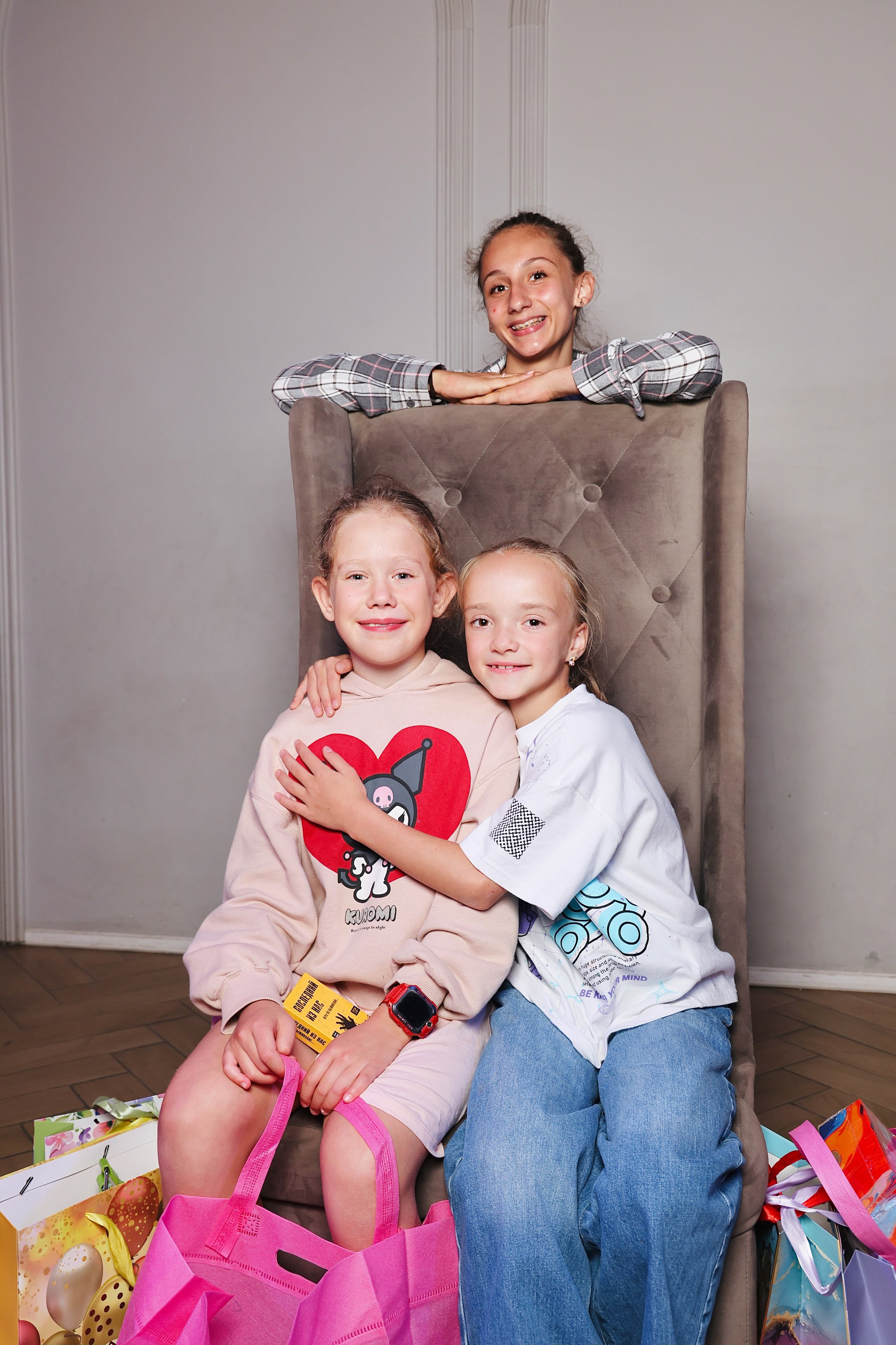 День рождения Ники и Софьи 8 и 12 лет. Фотограф Алексей Солопов